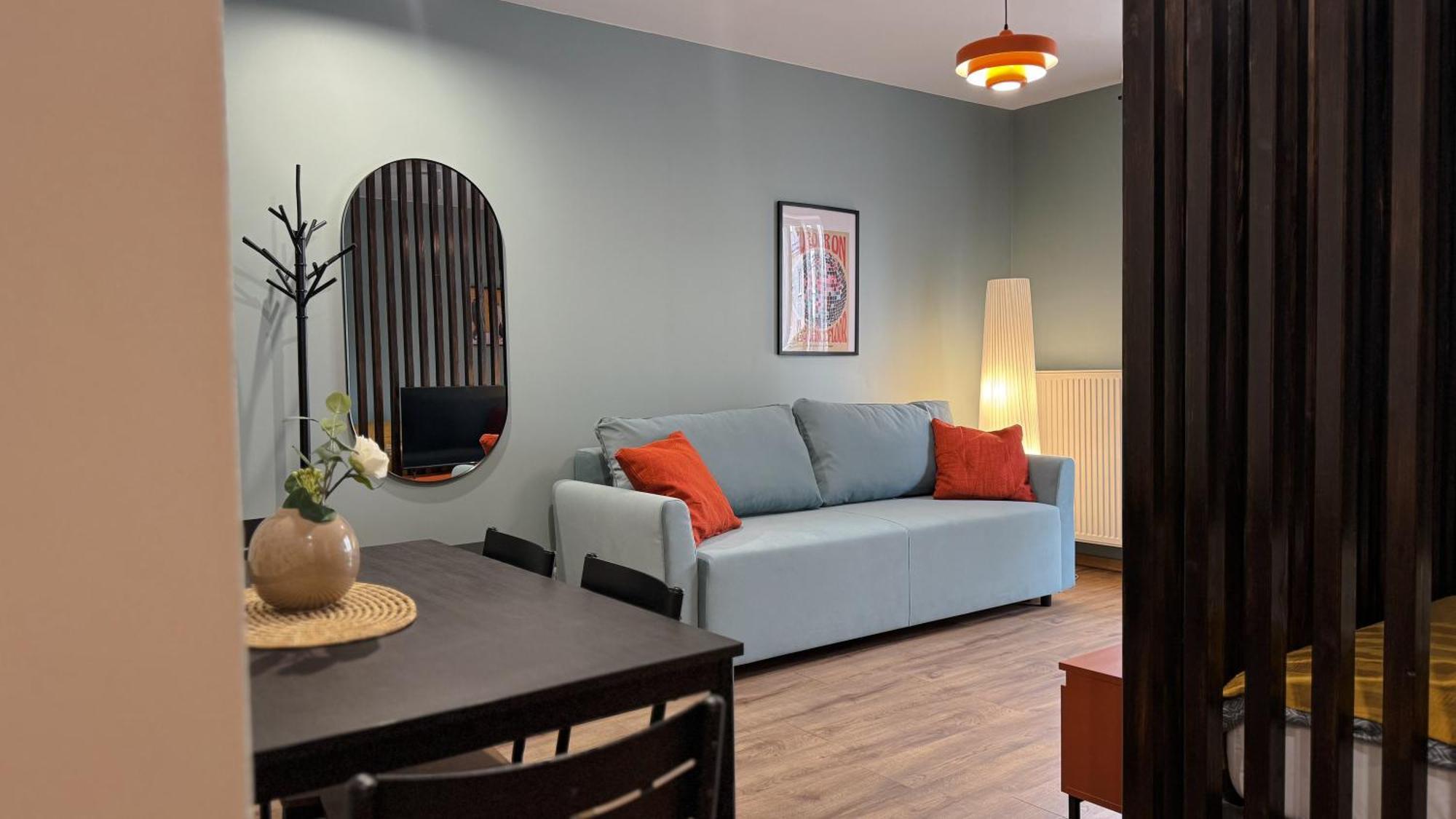 Orange With Balcony - Free Parking Warszawa