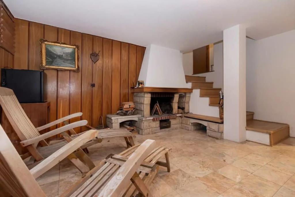 Cozy With 6 Bedrooms * Warsaw