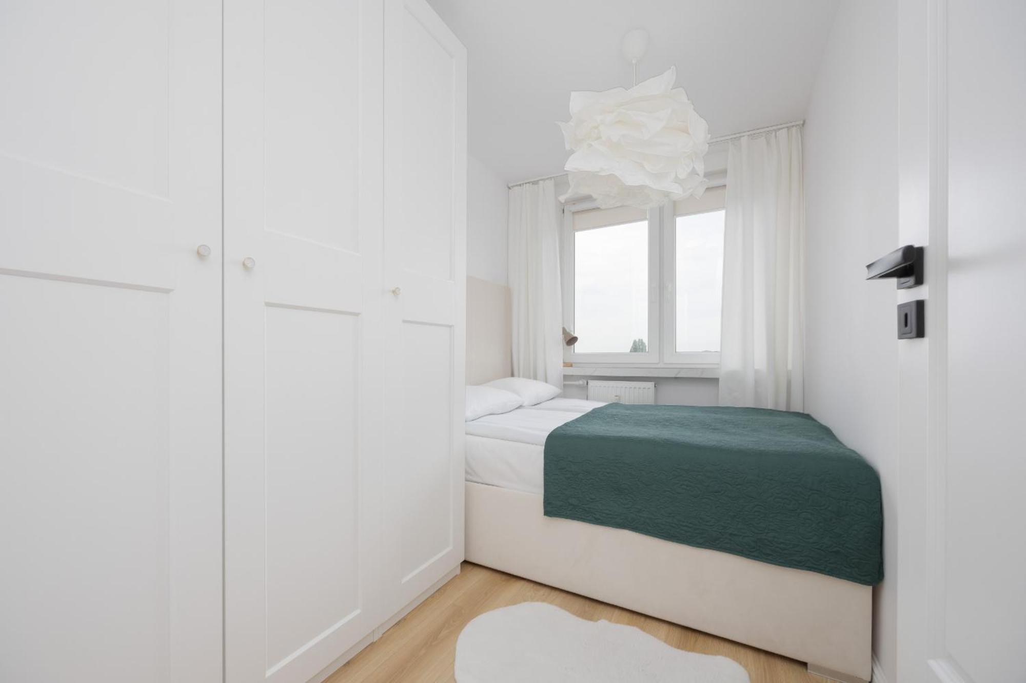 Targowek With Panoramic View In By Renters Apartment Warsaw