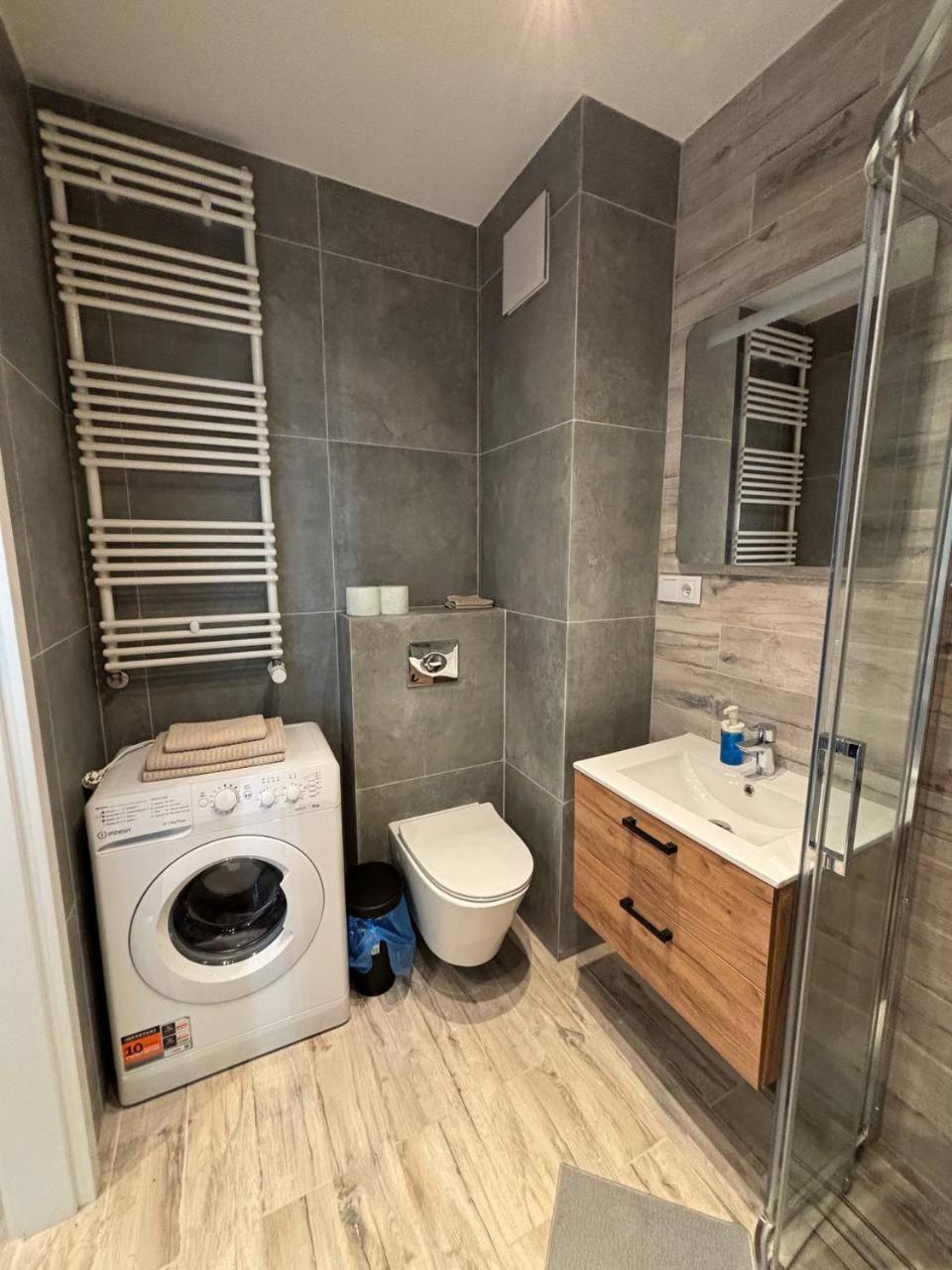 Star A122 Apartment *
