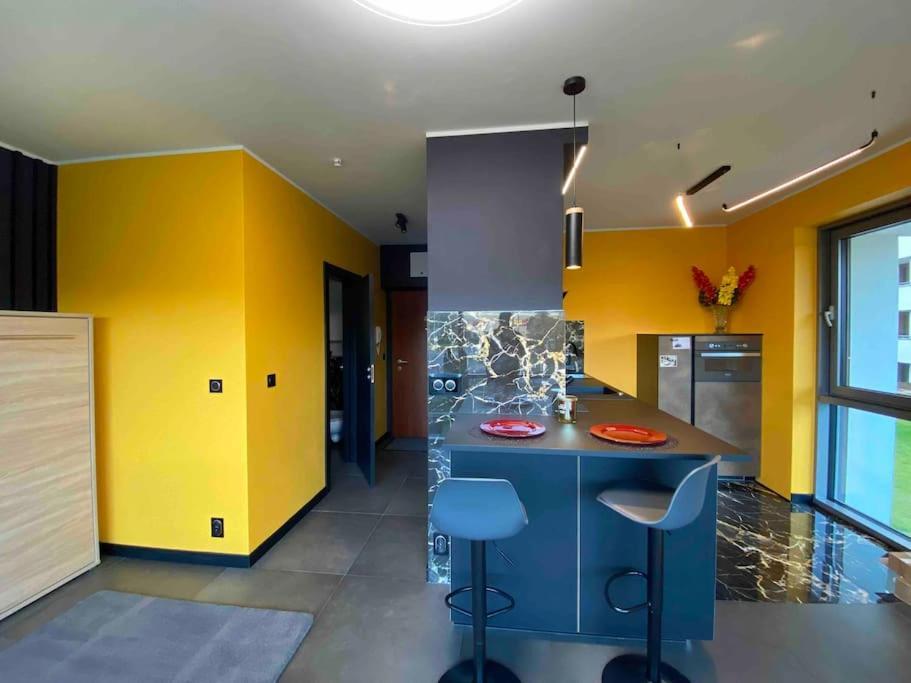 The Vip Arcadia Mall - Premium Location Apartment *