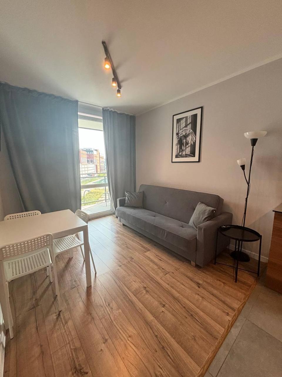 Apartment Escape A44 *