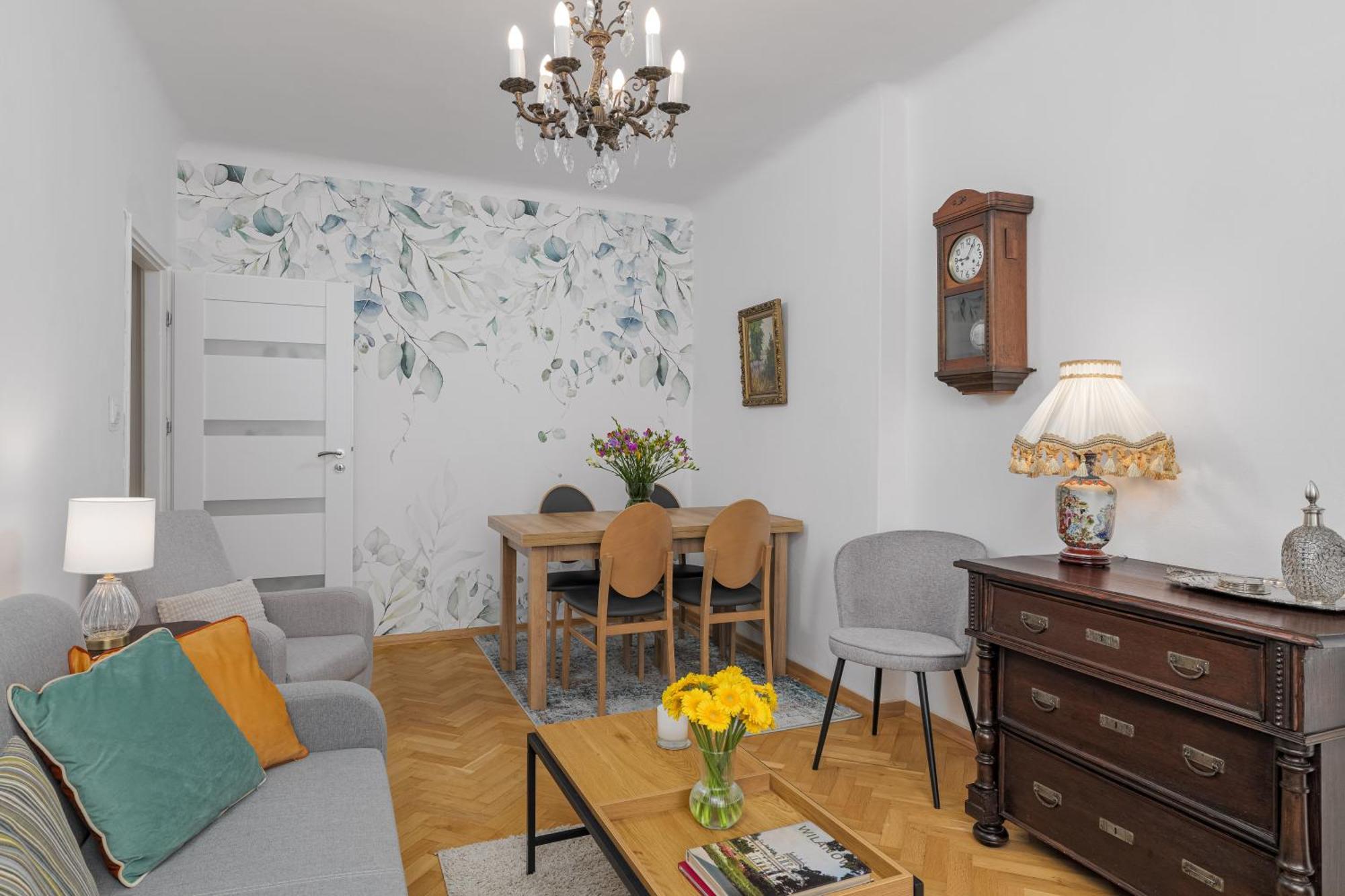Apartment Luxury In Cozy Spacious Near Heart Of *
