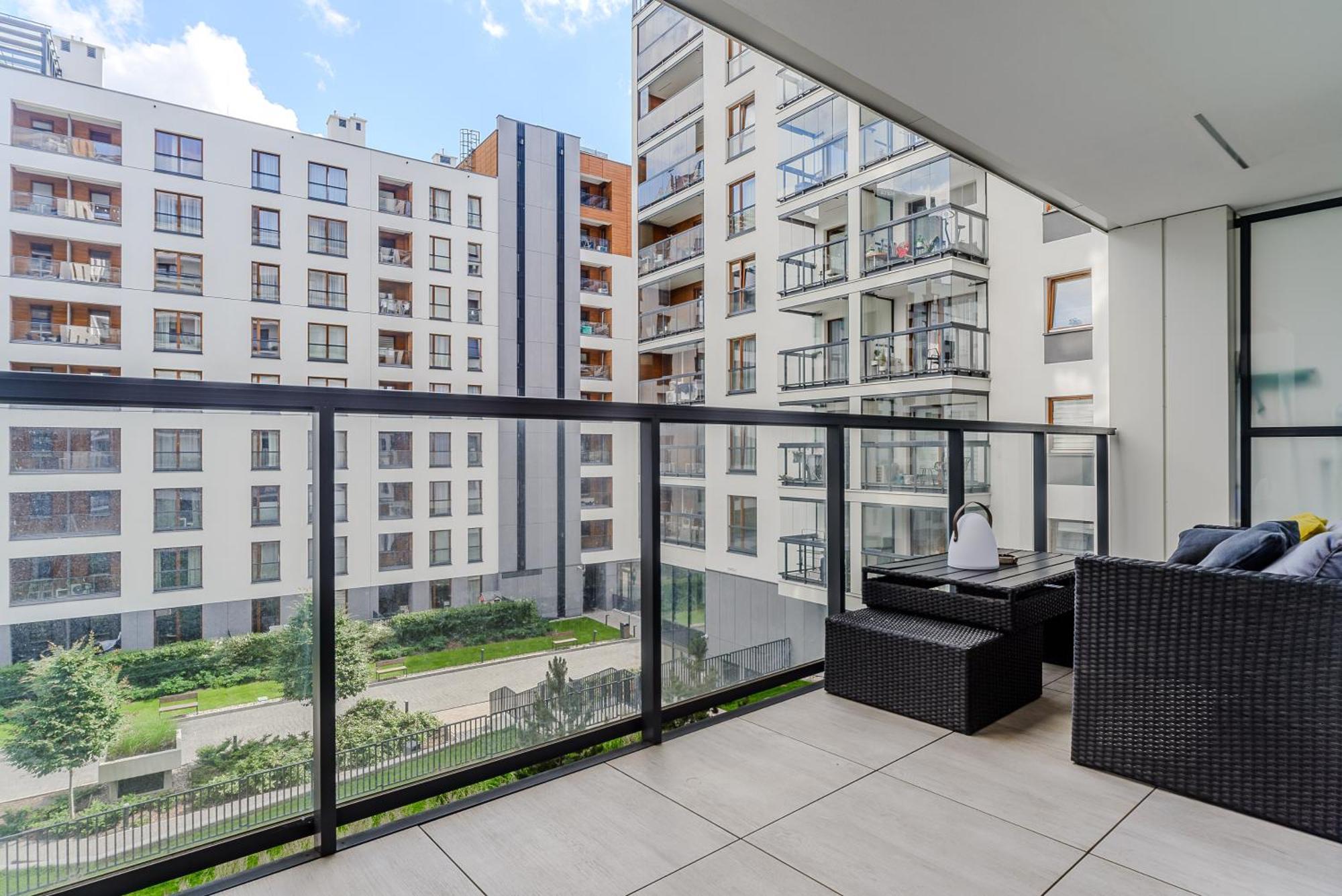 Apartment Cozy Family With Balcony Near Zlote Tarasy *