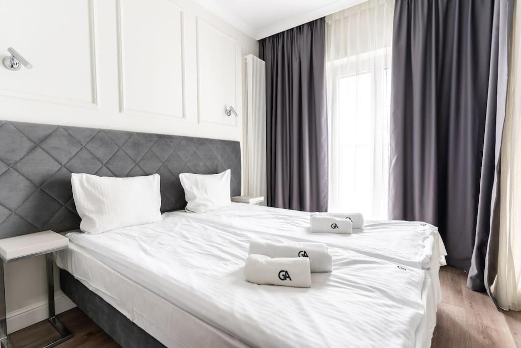 Căn hộ Chic & Luxury By Mennica Warsaw