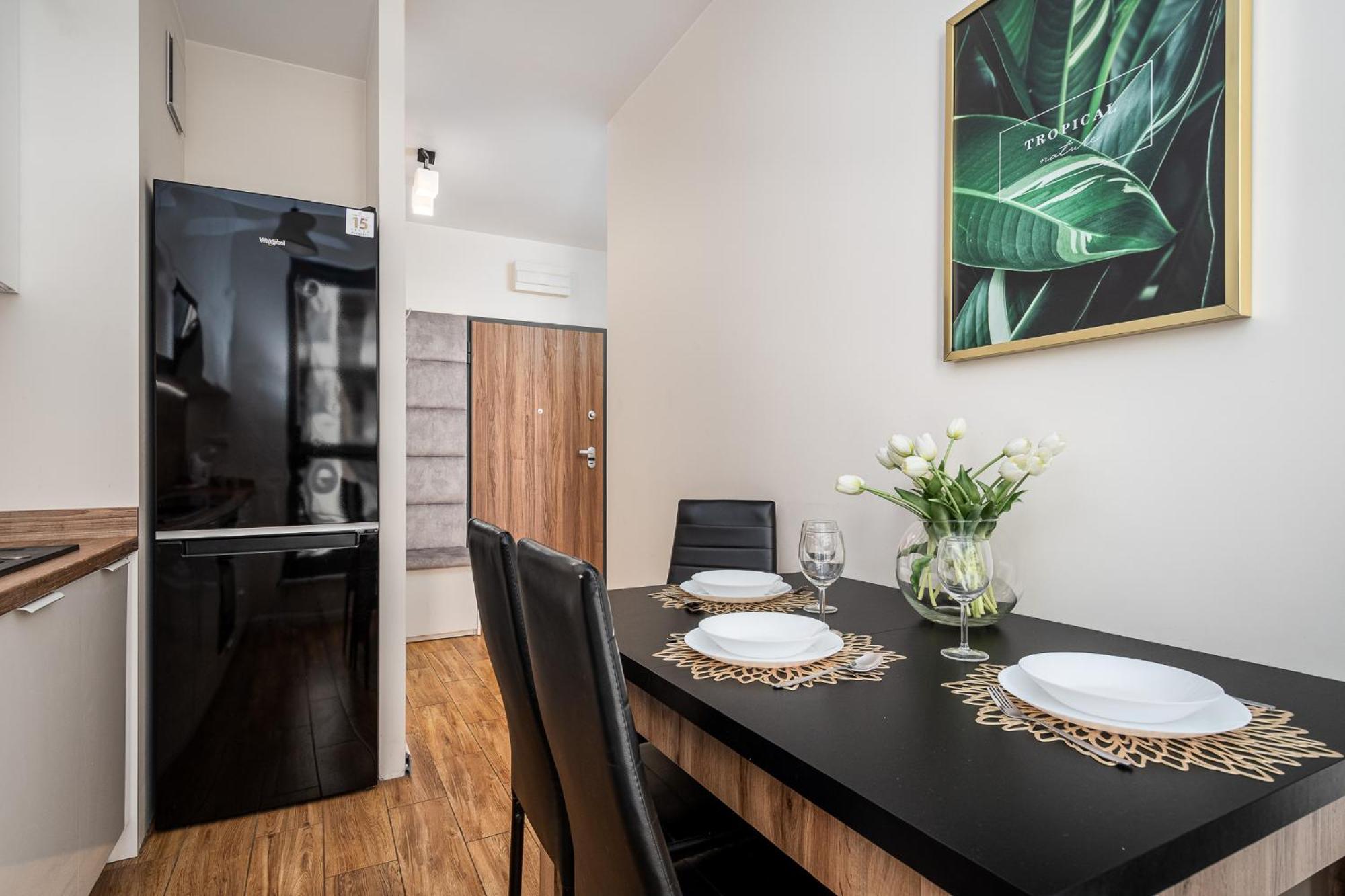 Kasprzaka 29c Two Separate Bedroom Free Garage By Perfect