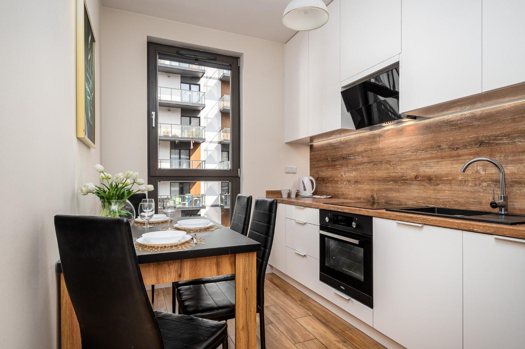 Kasprzaka 29c Two Separate Bedroom Free Garage By Perfect Apartment