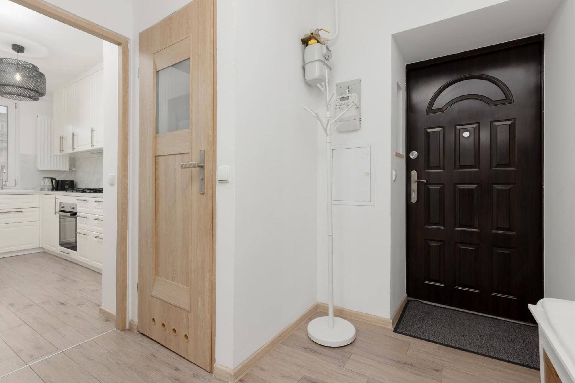 Two-bedroom In Nowy Swiat By Renters