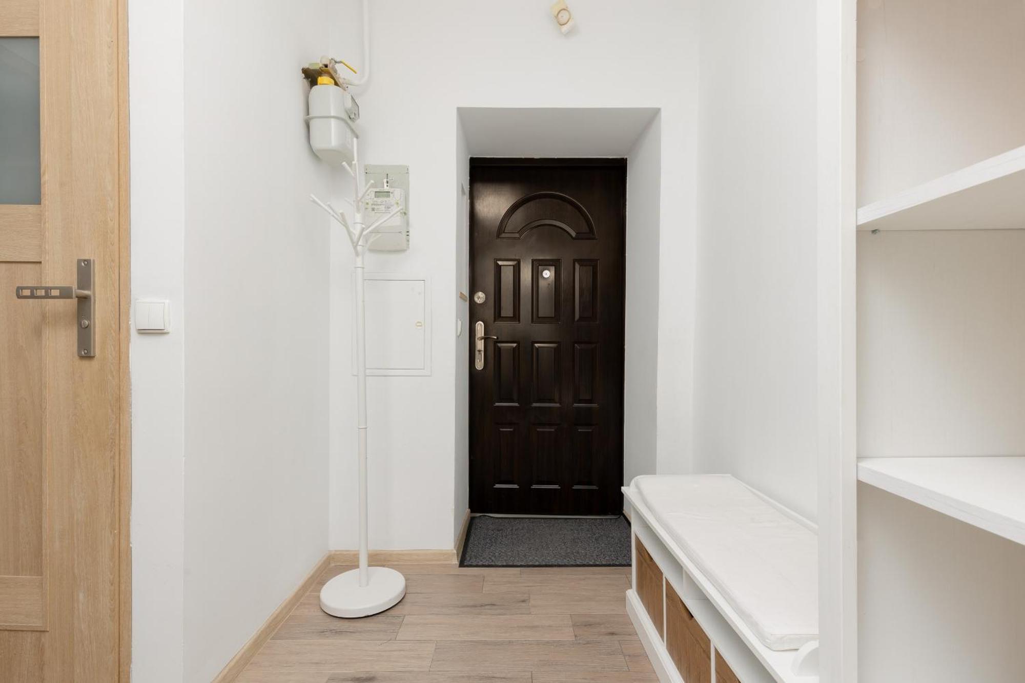 Two-bedroom In Nowy Swiat By Renters *