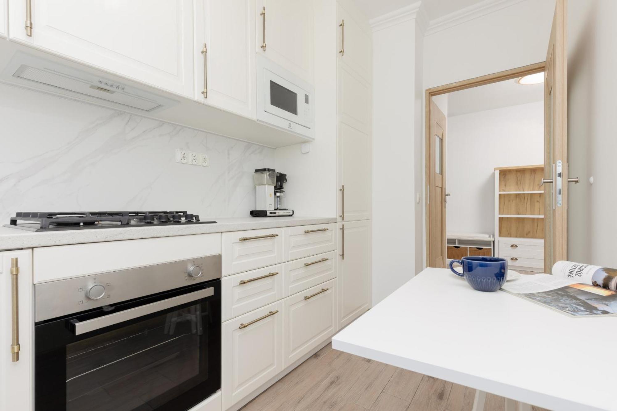 Two-bedroom In Nowy Swiat By Renters Apartment *