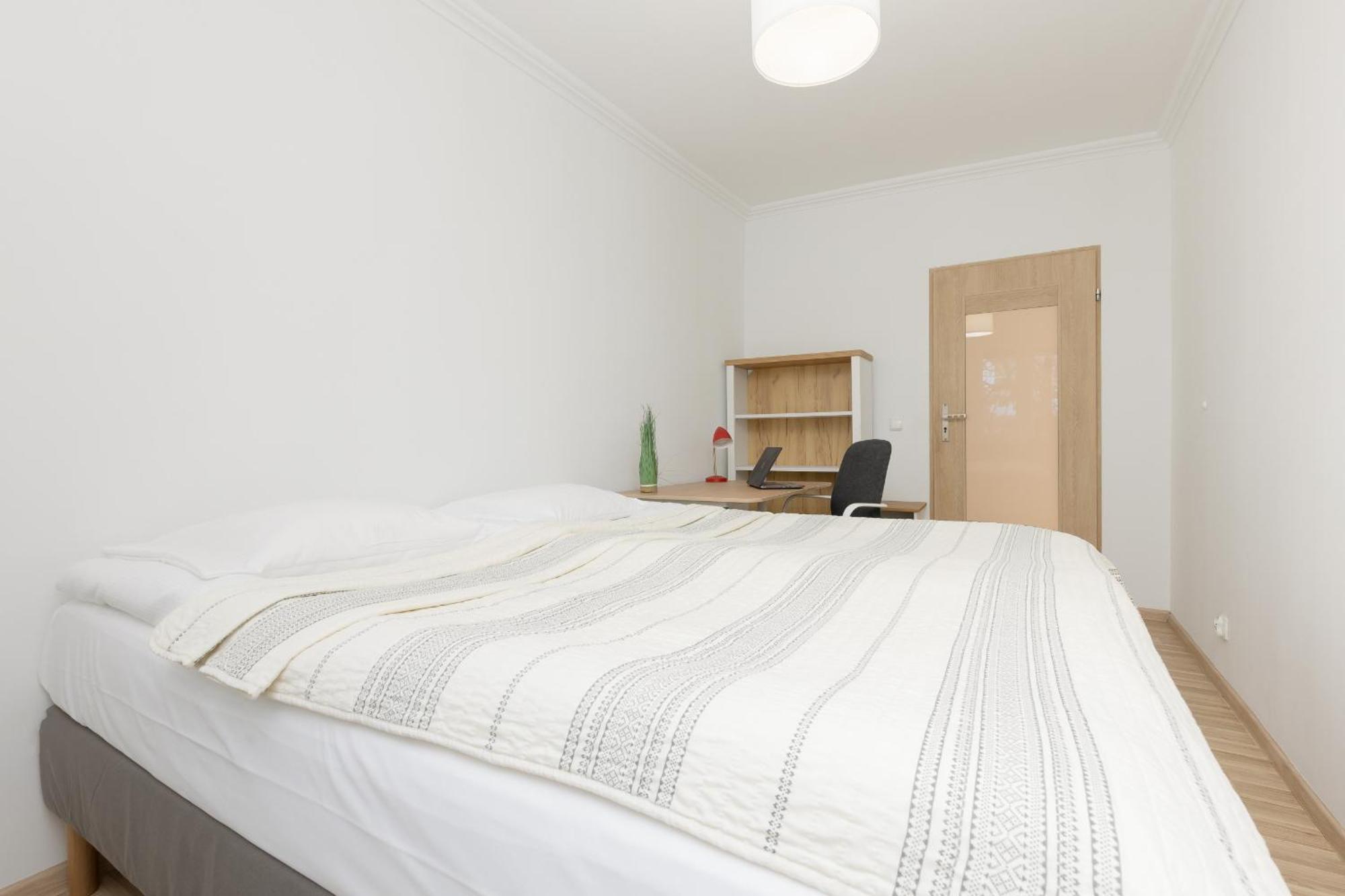 Apartment Two-bedroom In Nowy Swiat By Renters *