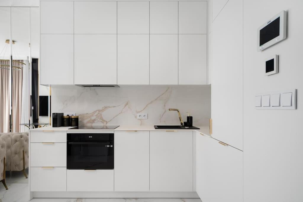 Urban Chic - Grzybowska 37 - Luxury Apartment Warsaw