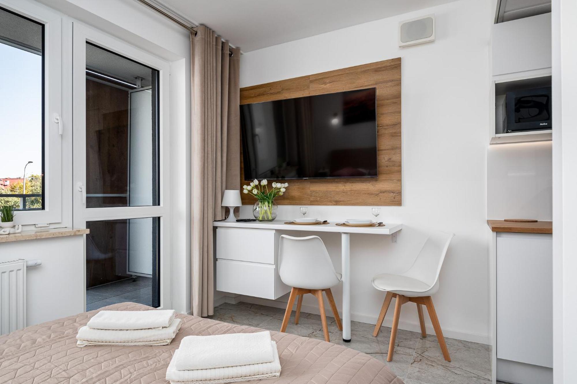 Pileckiego 59 Free Parking By Perfect * Warsaw