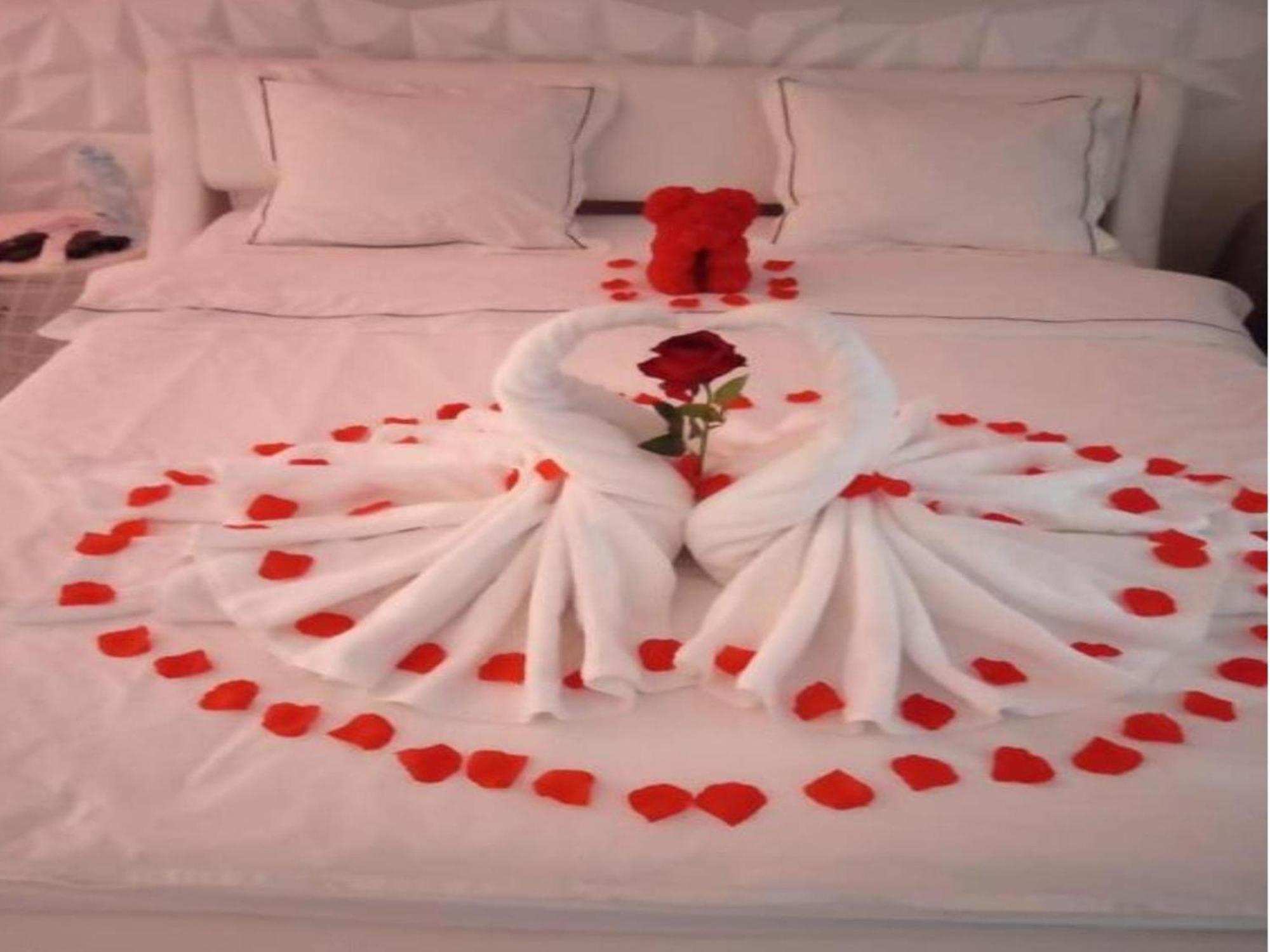 Apartment House: With Jacuzzi, Prosecco & Wellness Facilities