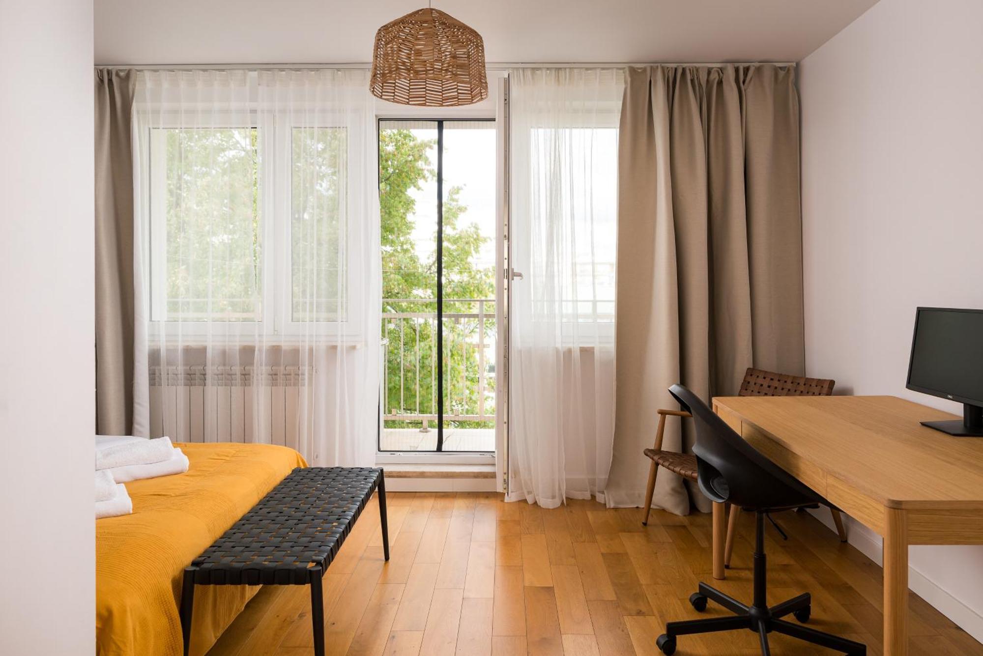 Metro Stoklosy 2-bedroom Apartamento Varsóvia