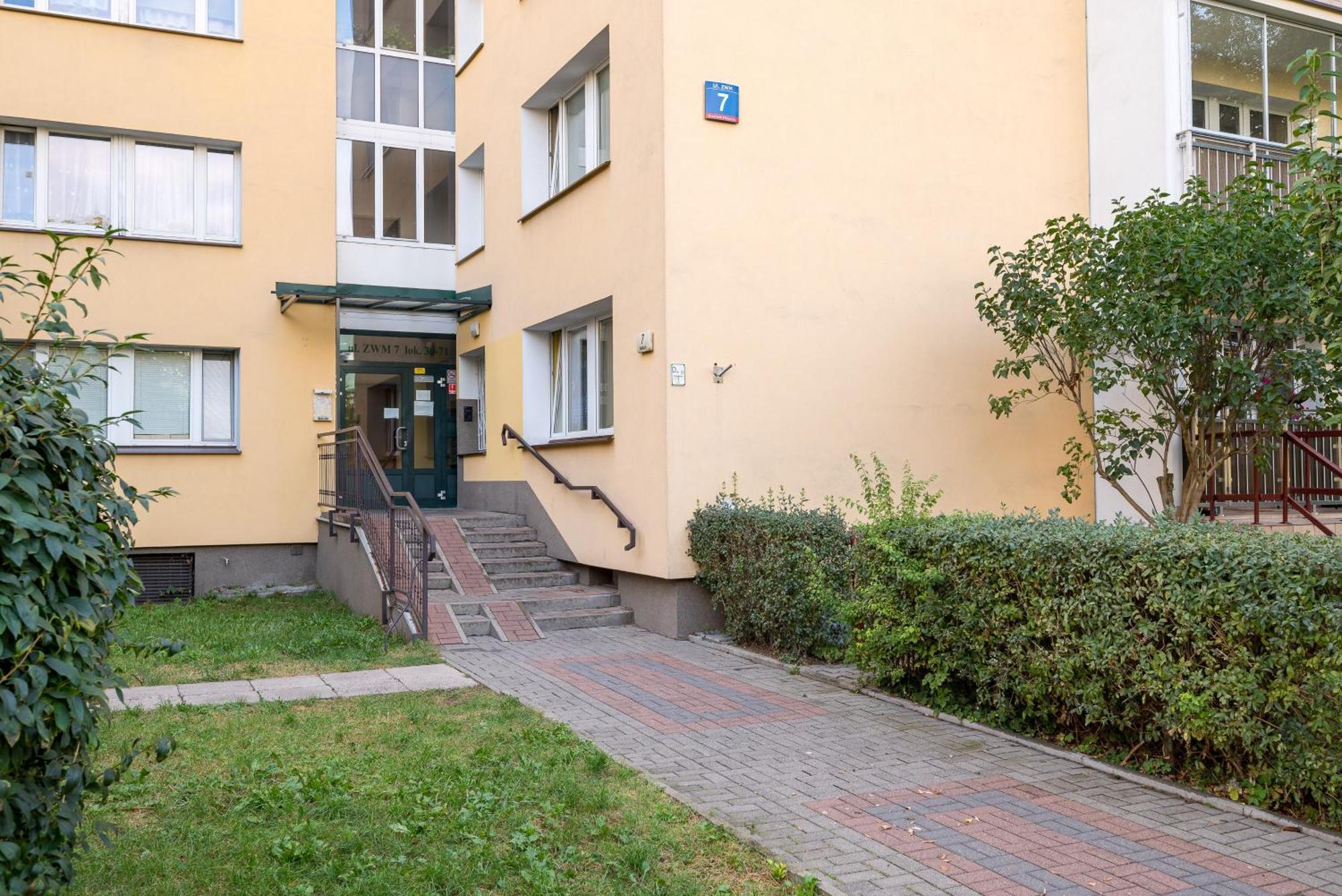 Apartamento Metro Stoklosy 2-bedroom Varsóvia