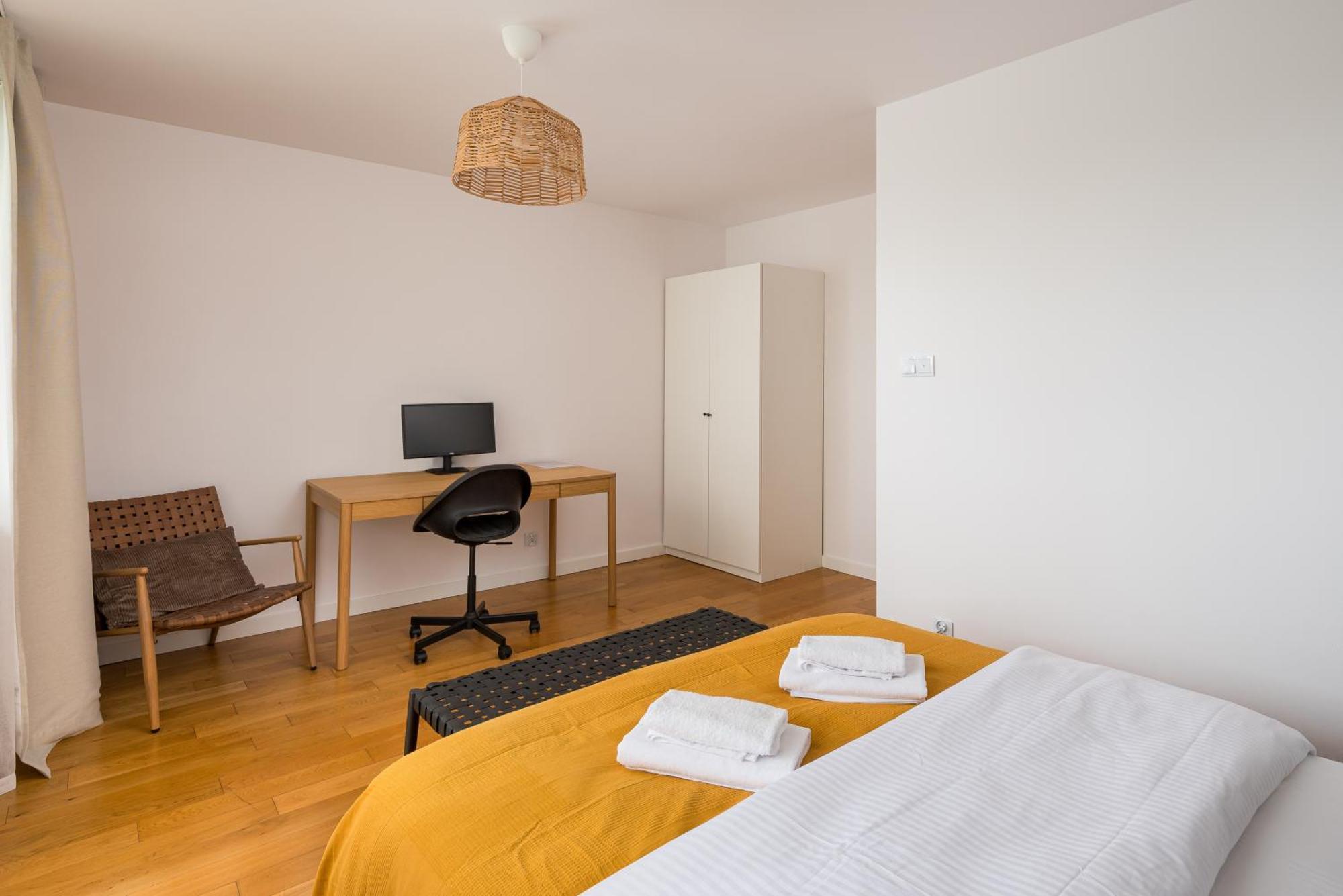 Metro Stoklosy 2-bedroom * Varsóvia