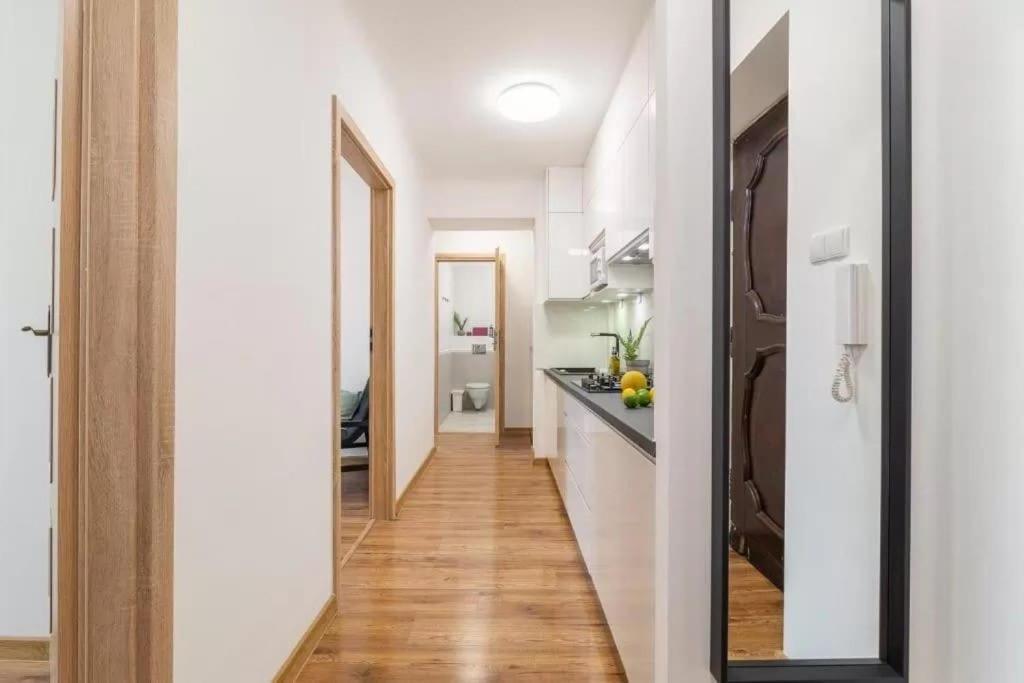 Old Town - Old Market Apartment
