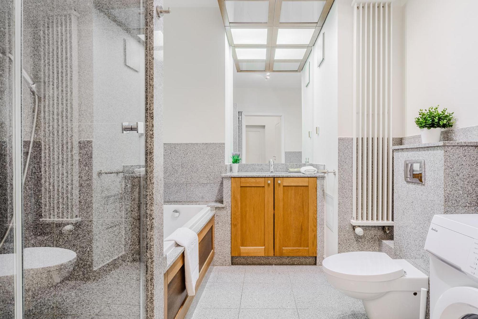 Gdanski Business Center Apartment