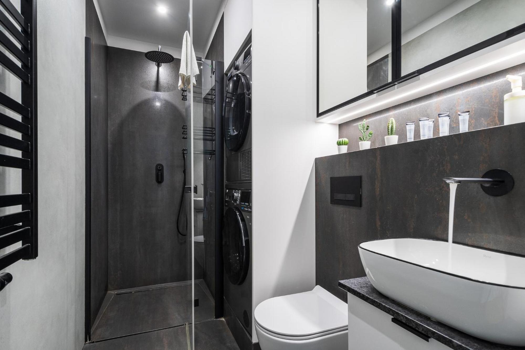 Wola Tower Deluxe Separate Bedroom With Free Garage - By Perfect Apartamento Varsóvia