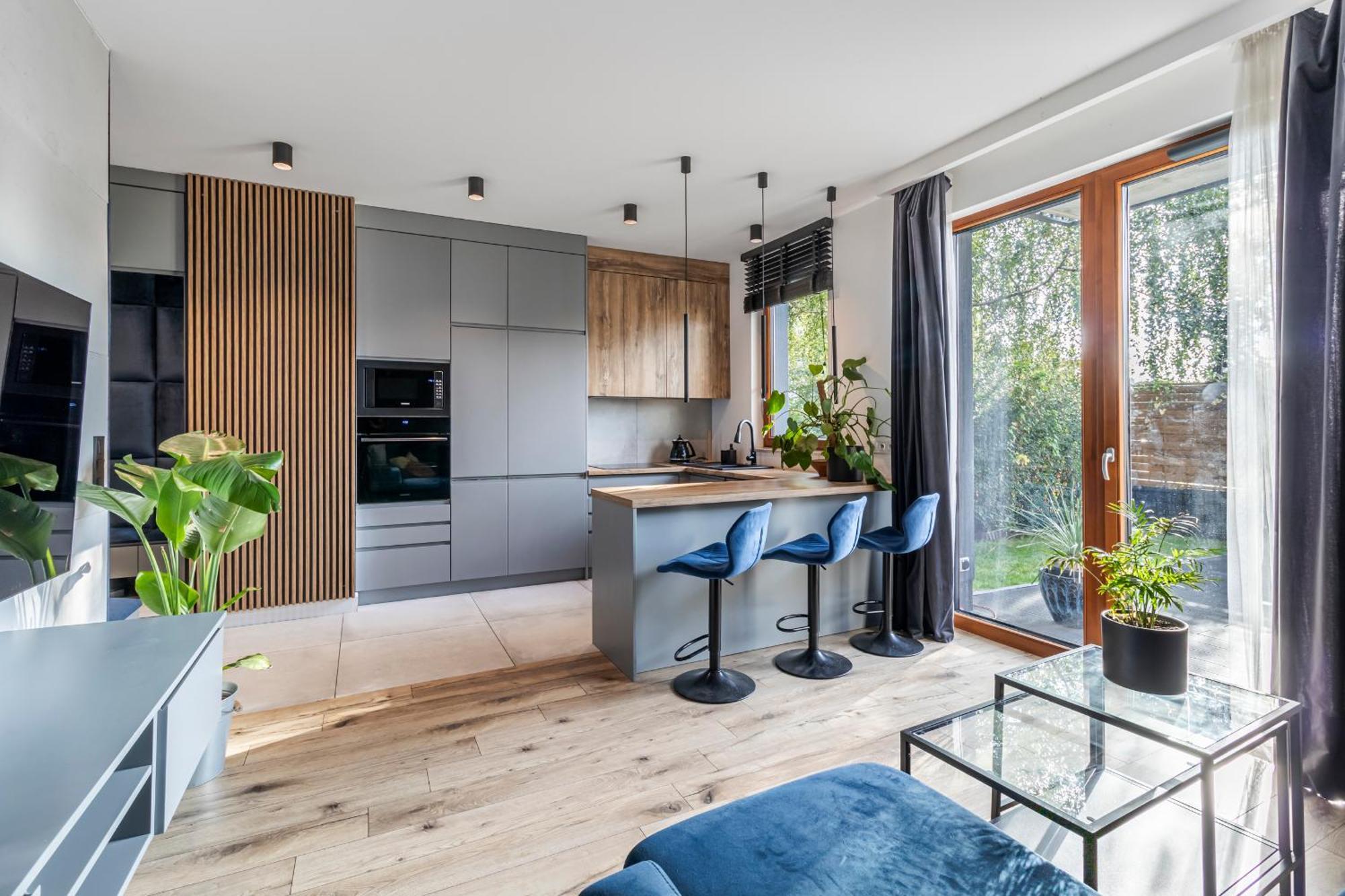 Modern With Spacious Backyard By Matt Apartament Warszawa