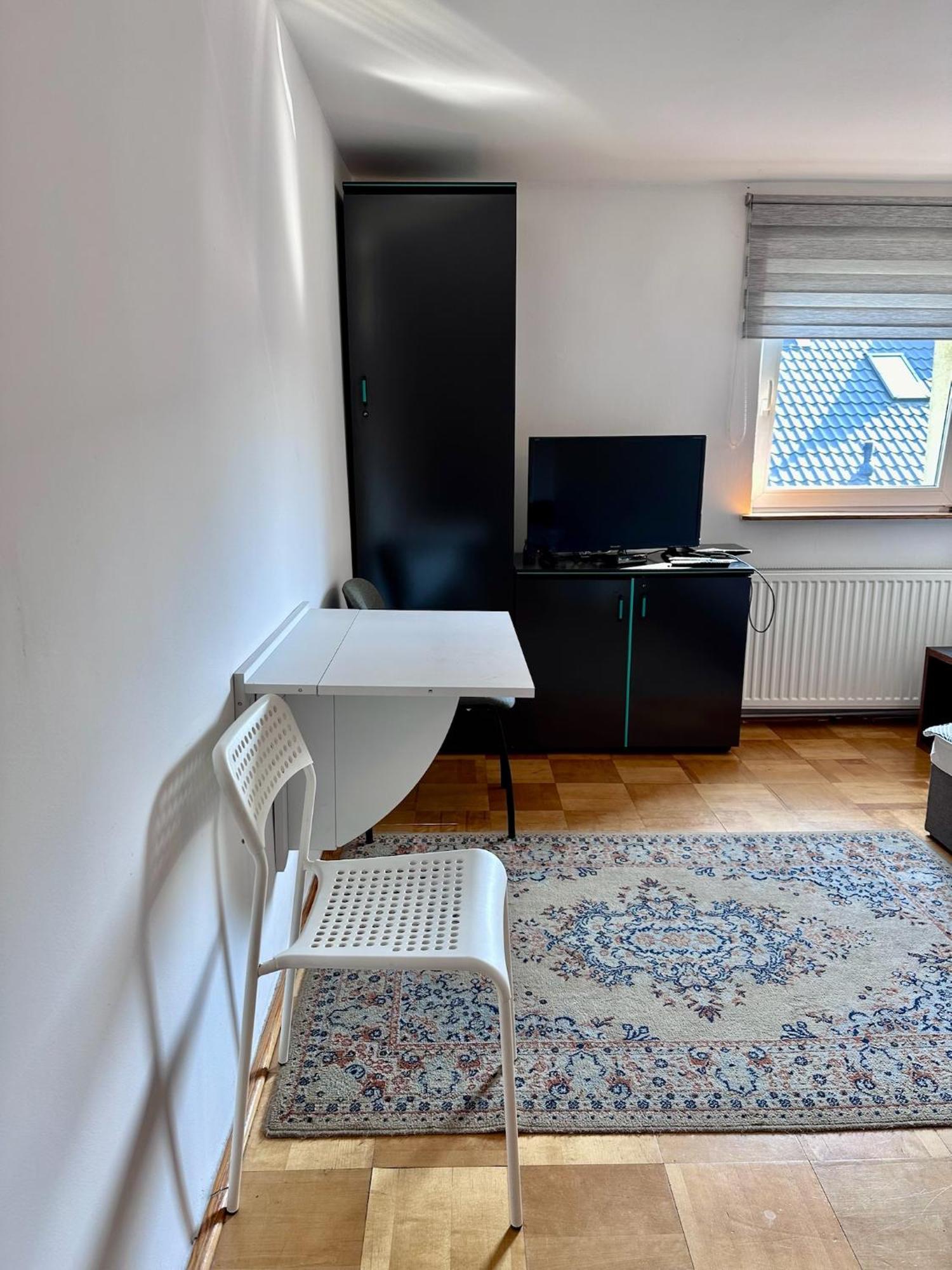 Na Zaciszu - Metro Zacisze Guest house