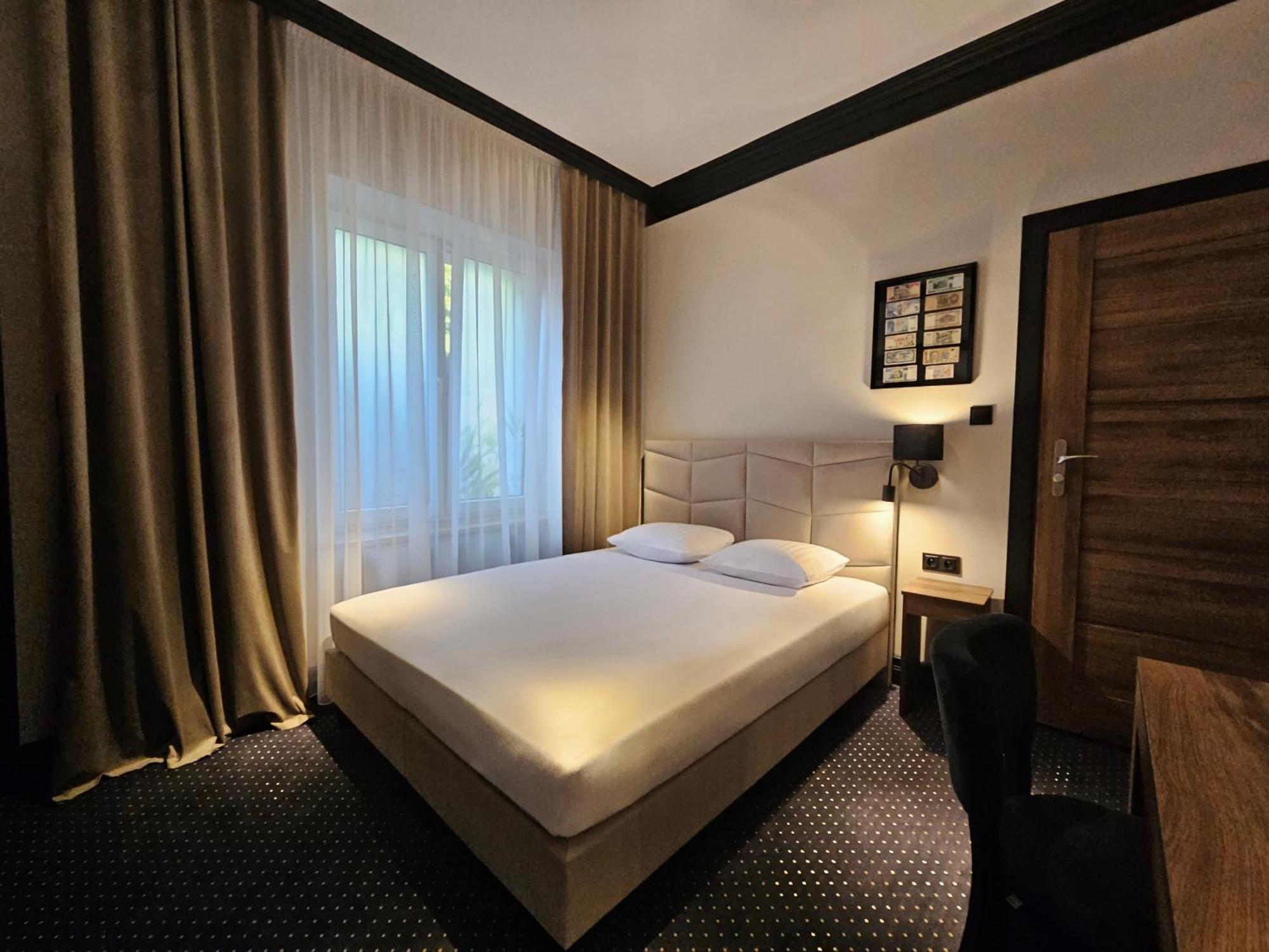 Bed & Breakfast Pirs 2*