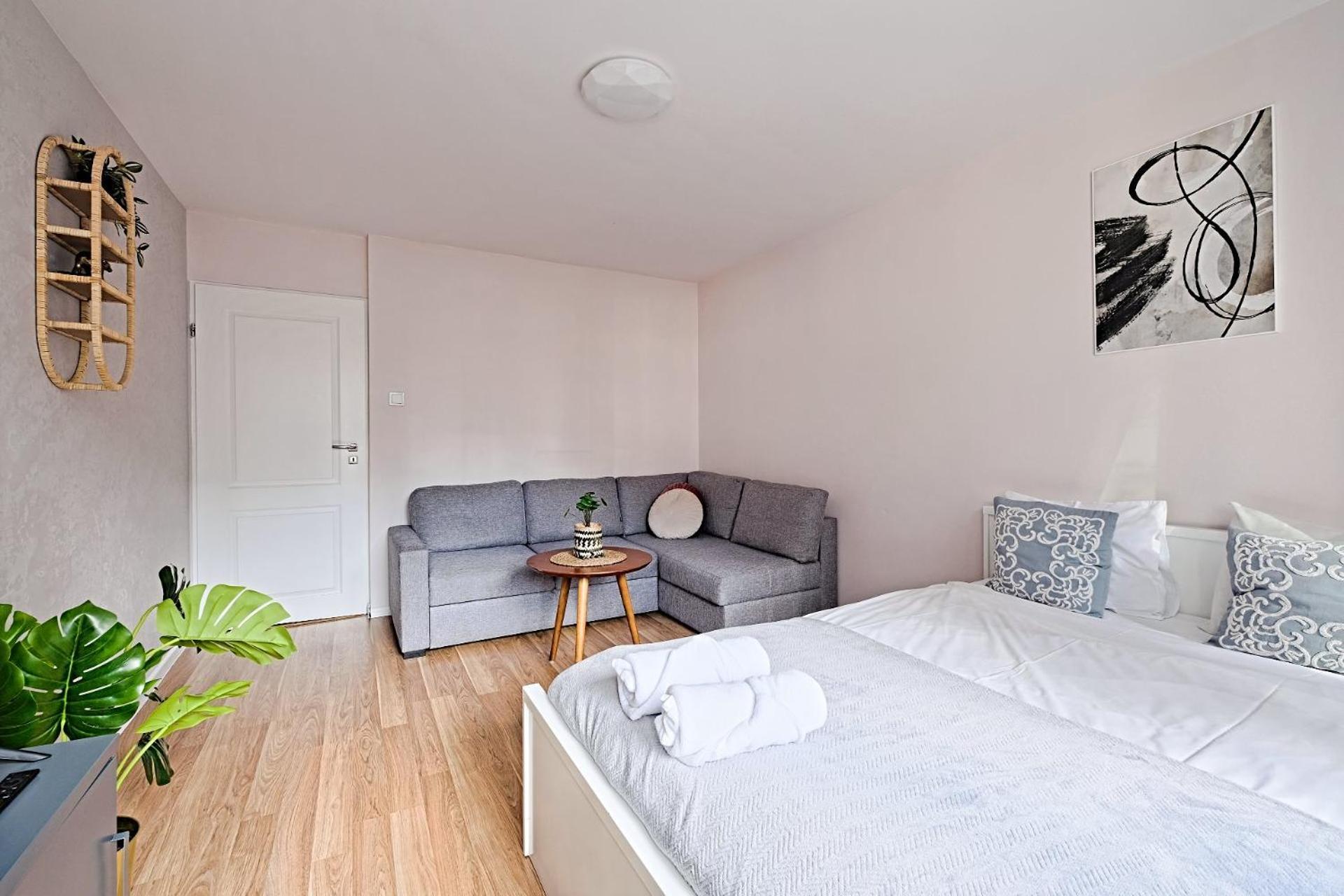 Oasis 2 In Center Downtown *