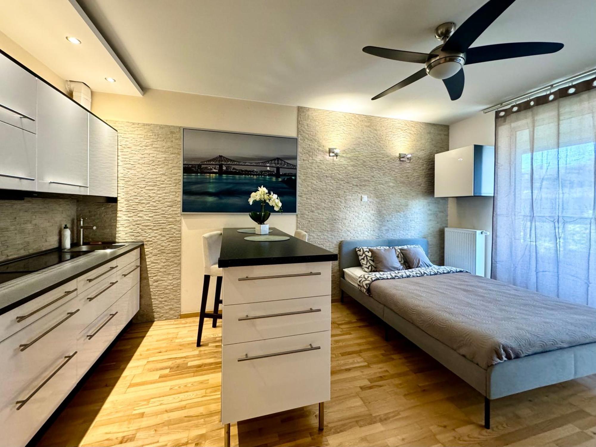 Apartment K22 Postepu 10 Chopin Airport Warsaw