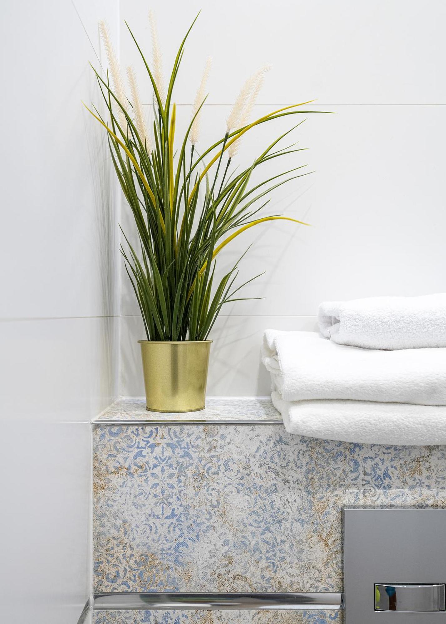 Rentplanet - Bliska Wola Apartment