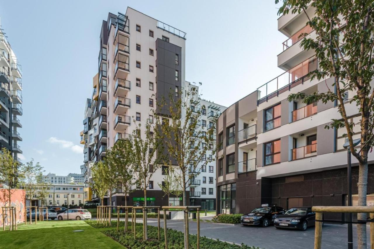 Urban Gem With Private Parking, Balcony At Metro Station, Only 10 Min To City Centre * Varsóvia