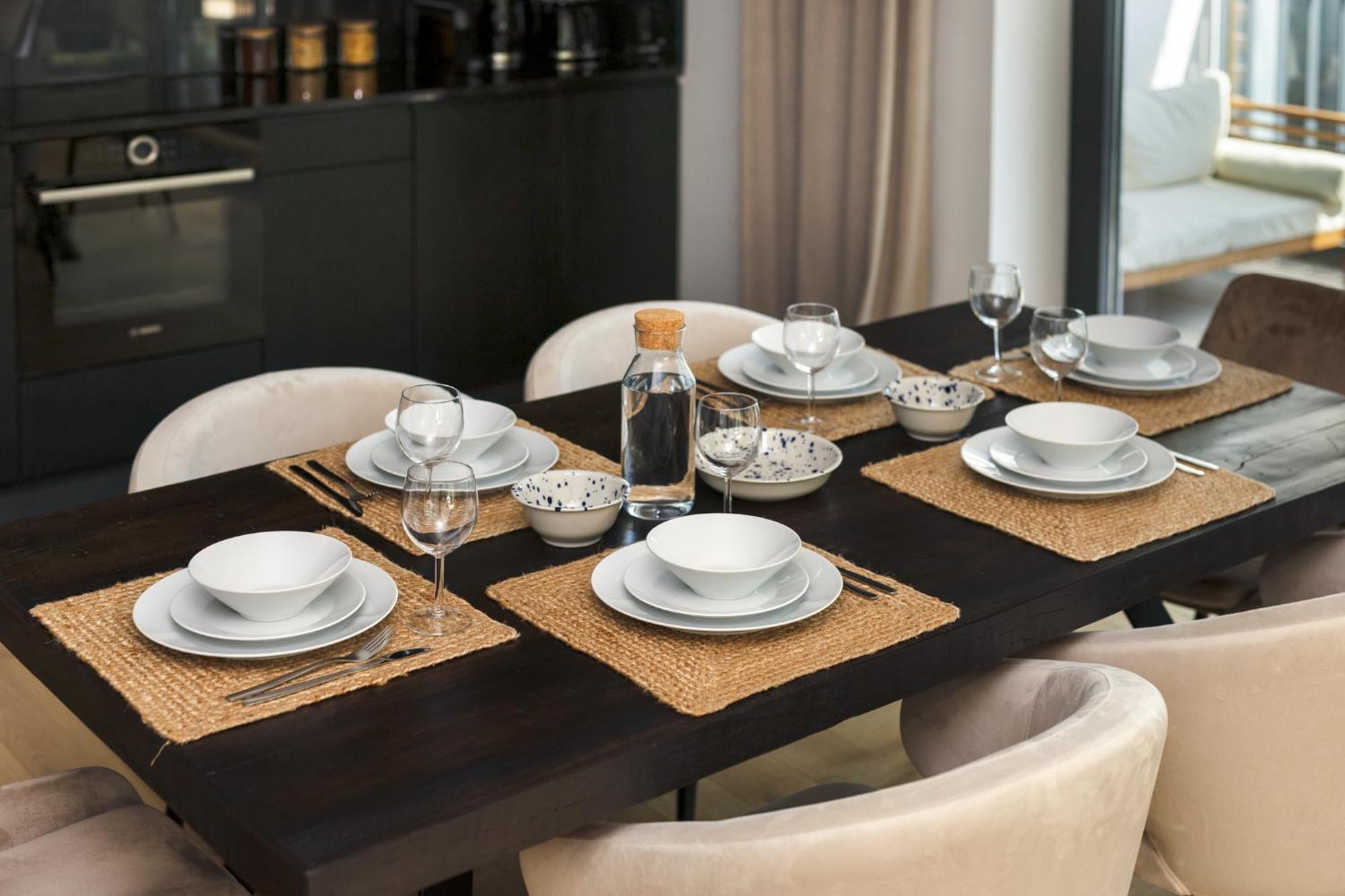 3-bedroom Luxurious With View Căn hộ