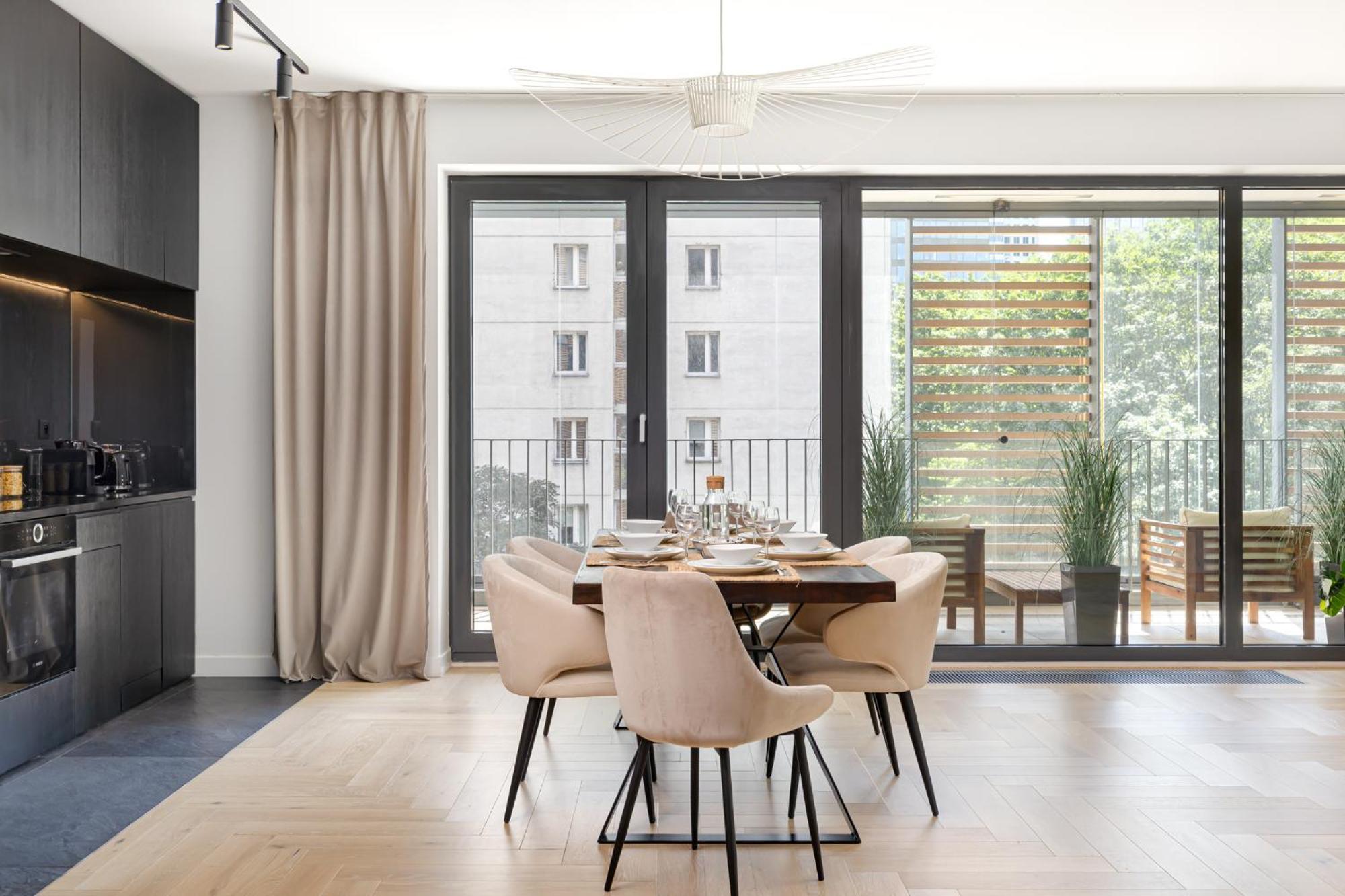 Căn hộ 3-bedroom Luxurious With View