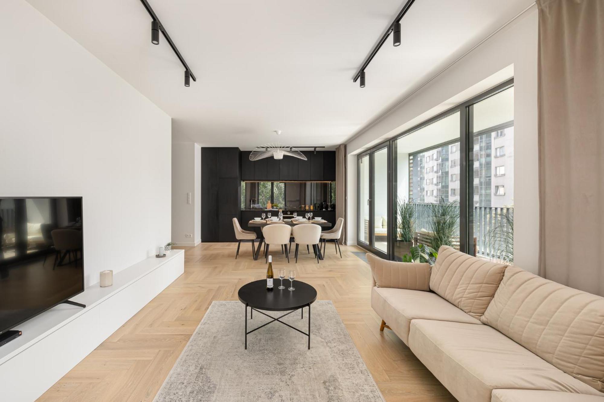 Căn hộ 3-bedroom Luxurious With View Warsaw