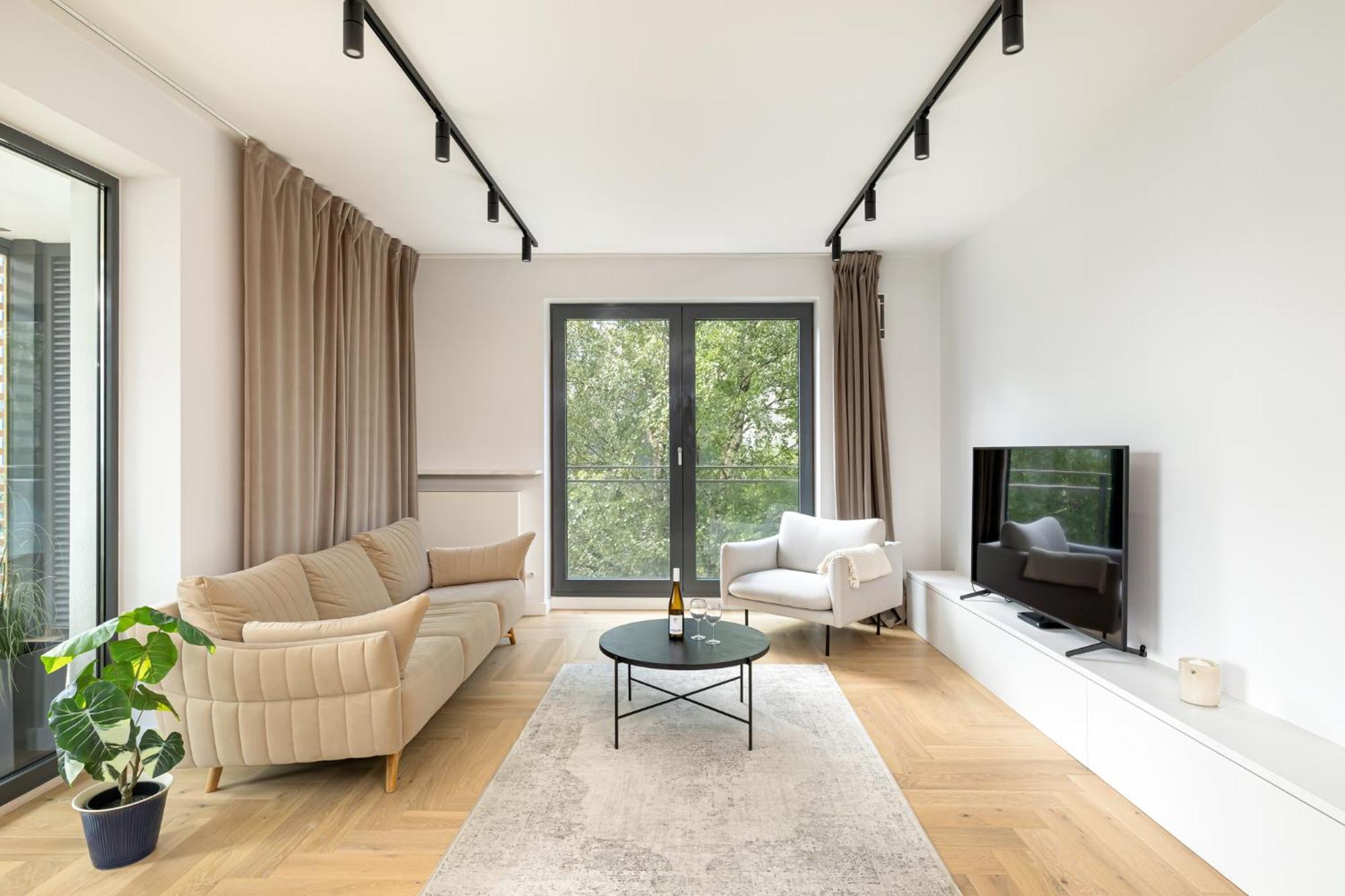 3-bedroom Luxurious With View * Warsaw
