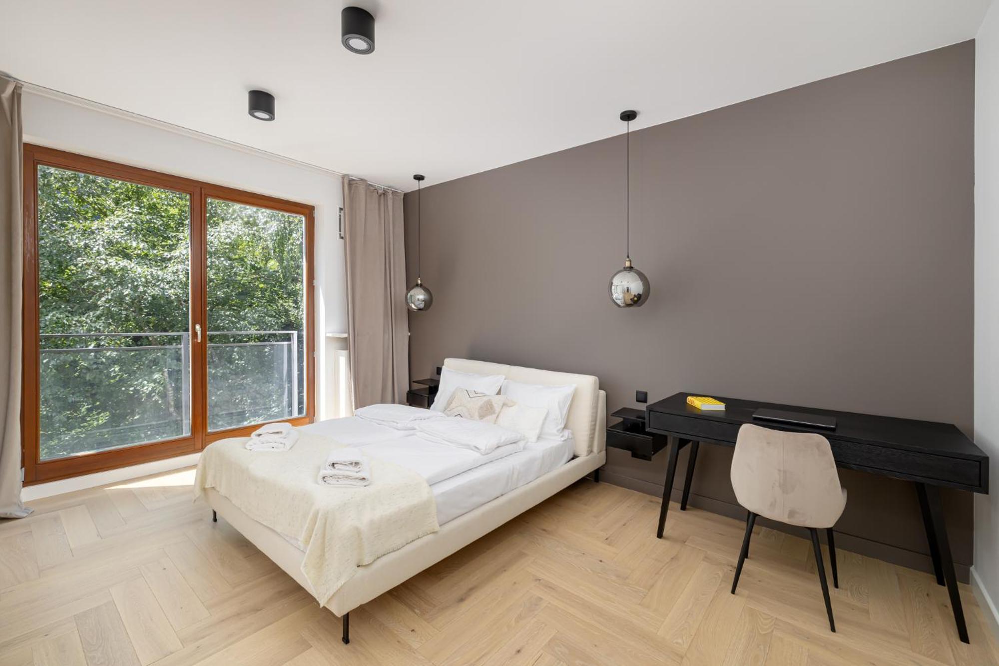 Căn hộ 3-bedroom Luxurious With View
