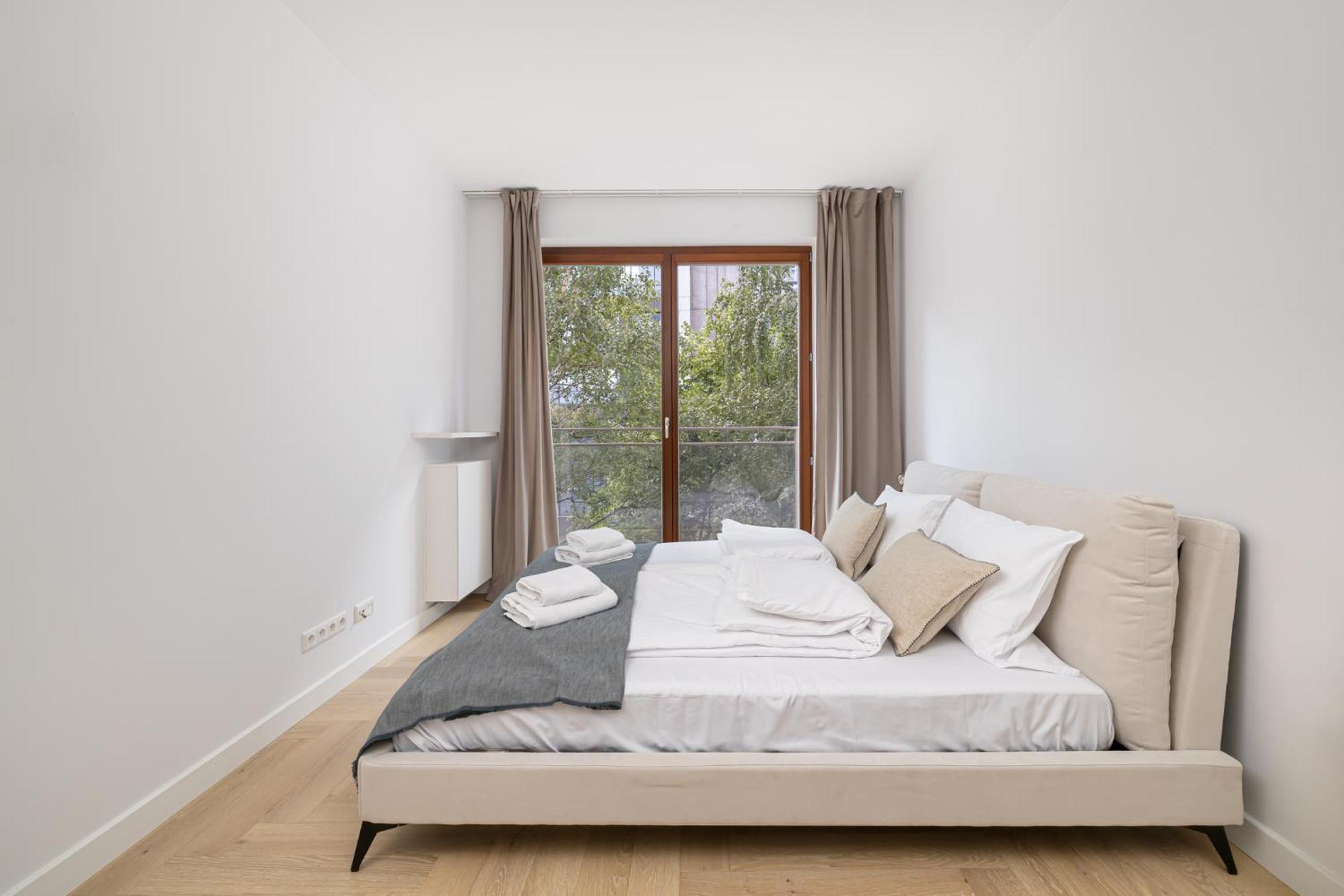 3-bedroom Luxurious With View Căn hộ Warsaw