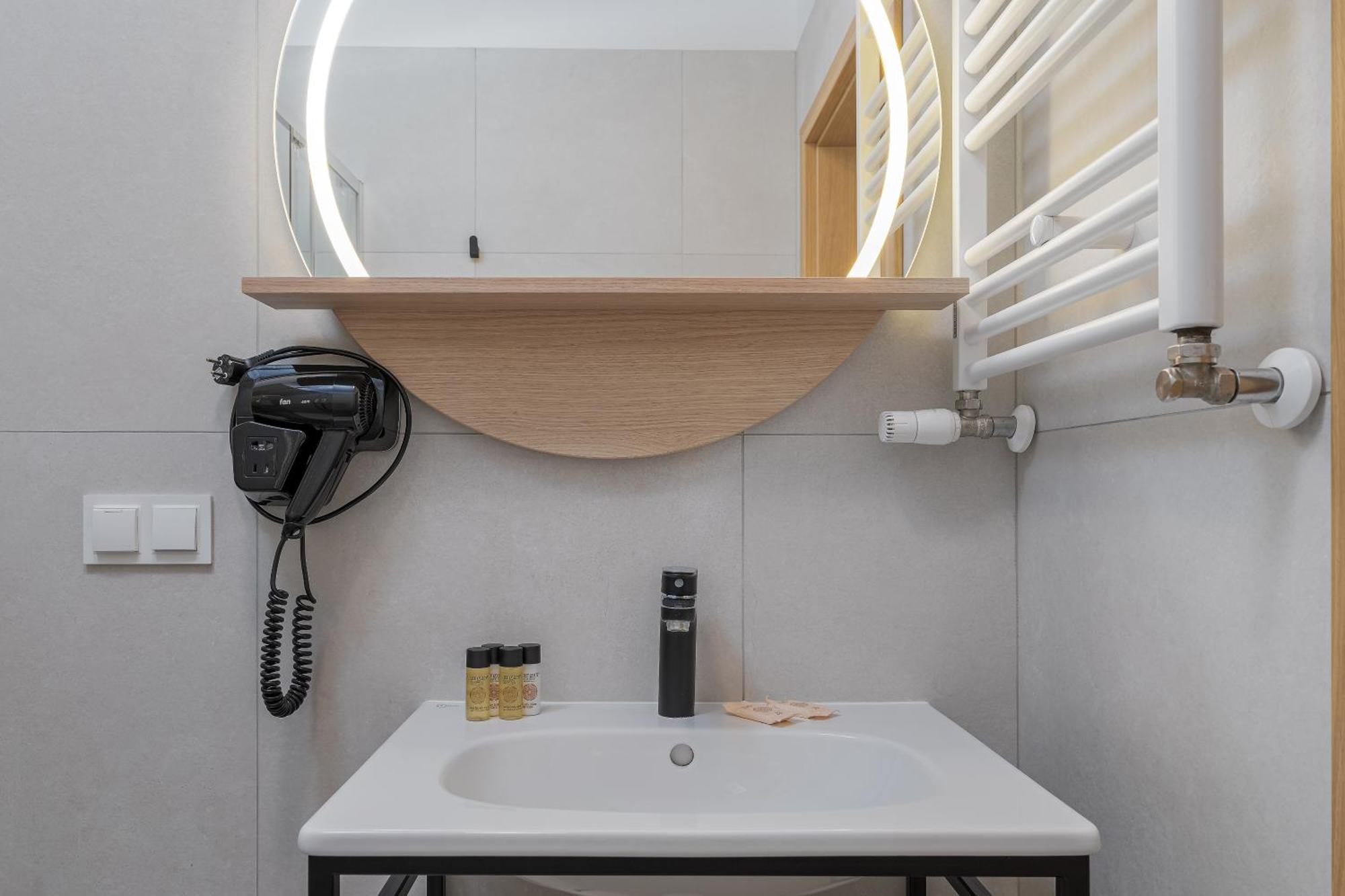 Zamoyskiego 37 By Nyx Apartament *