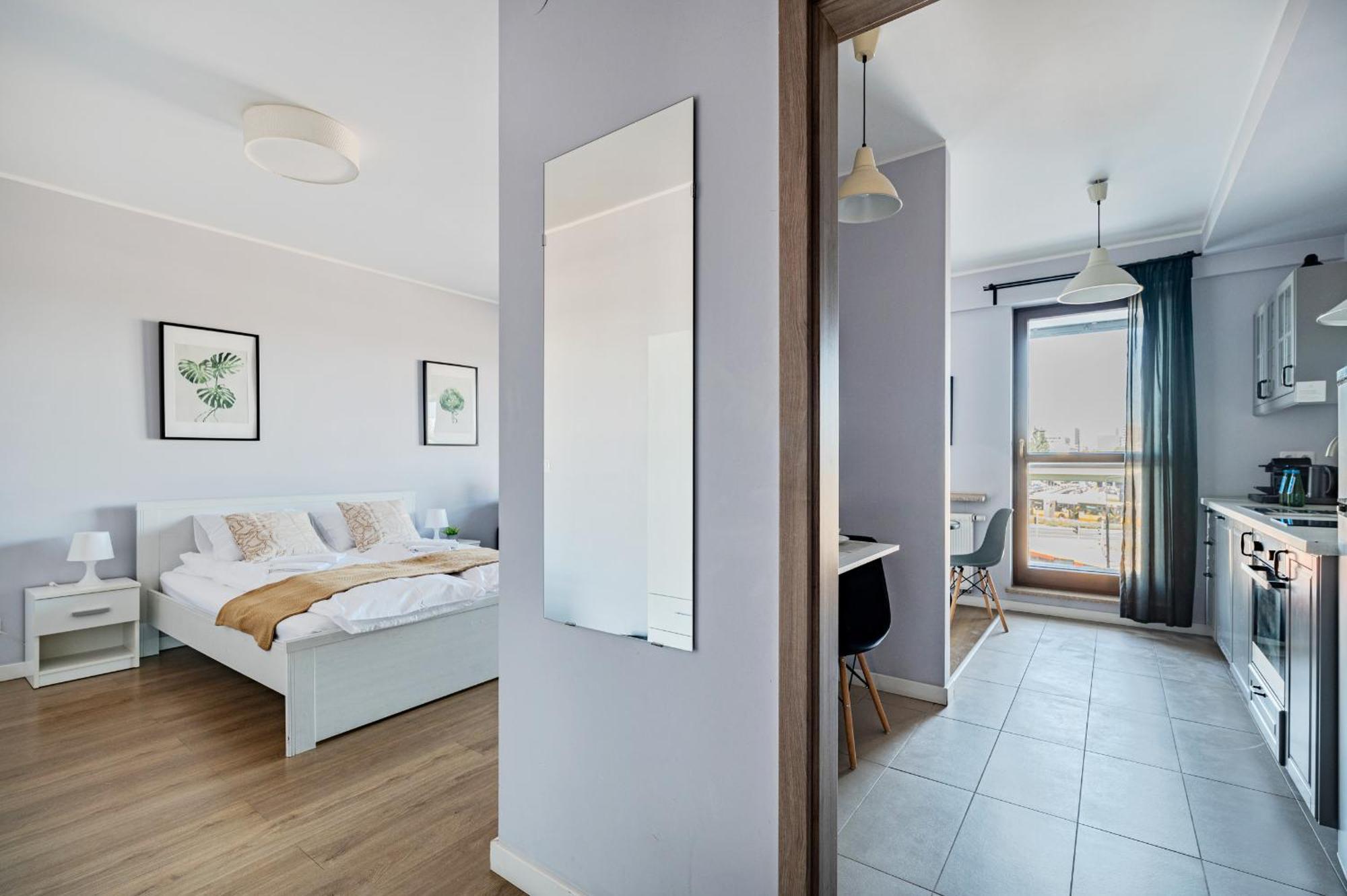 West Station By Arrenda Apartment