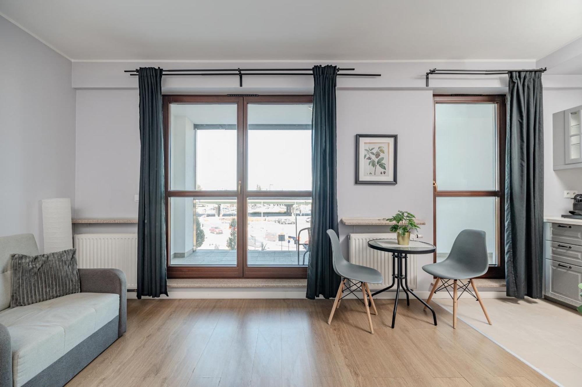 West Station By Arrenda Apartment