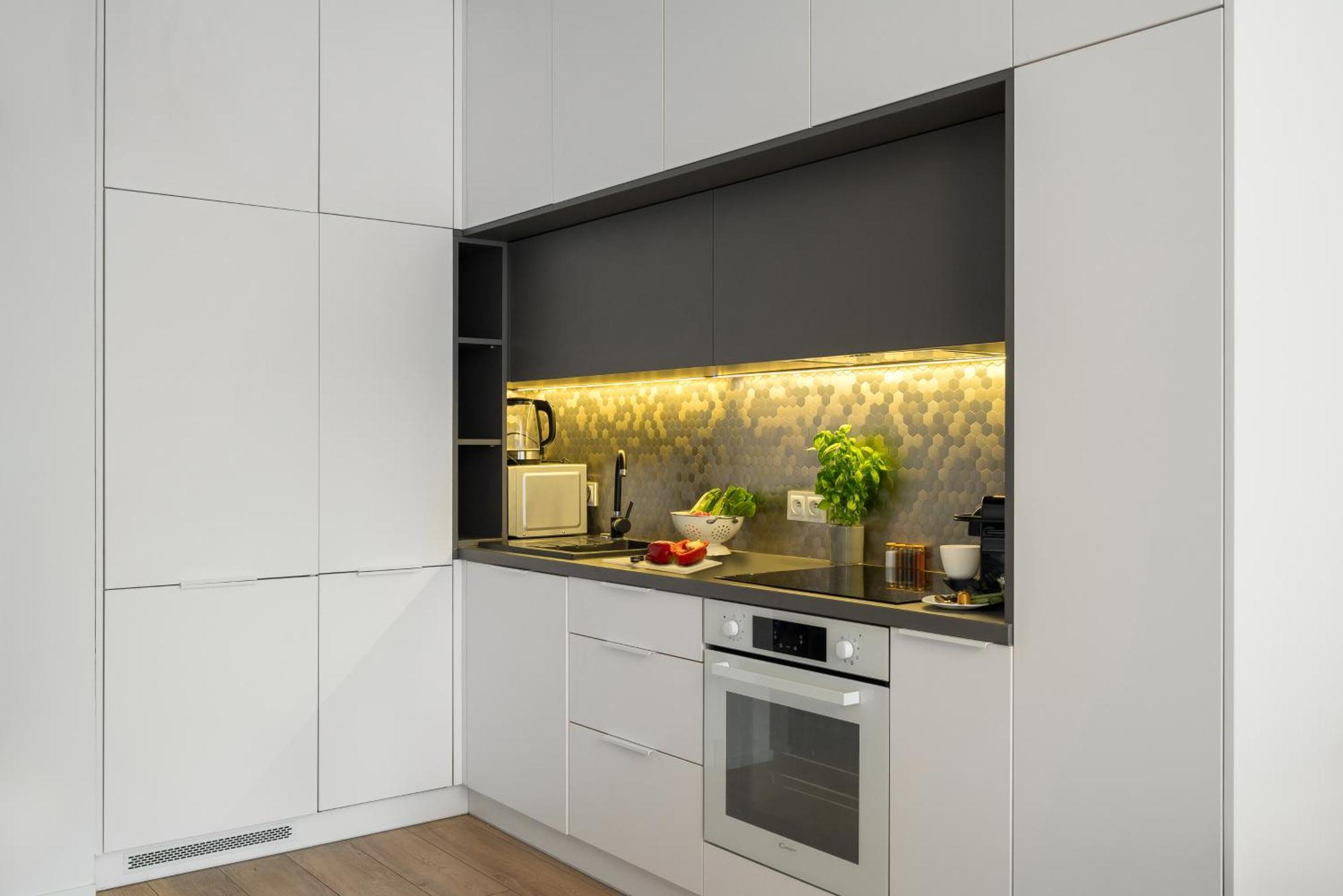 Apartamento Urban Gem With Private Parking, Balcony At Metro Station, Only 10 Min To City Centre Varsóvia