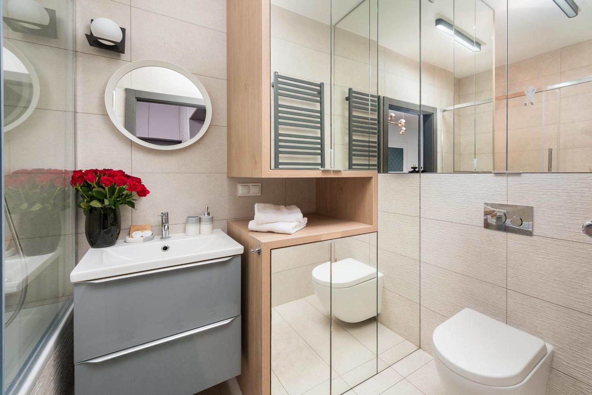 Urban Gem With Private Parking, Balcony At Metro Station, Only 10 Min To City Centre * Varsóvia