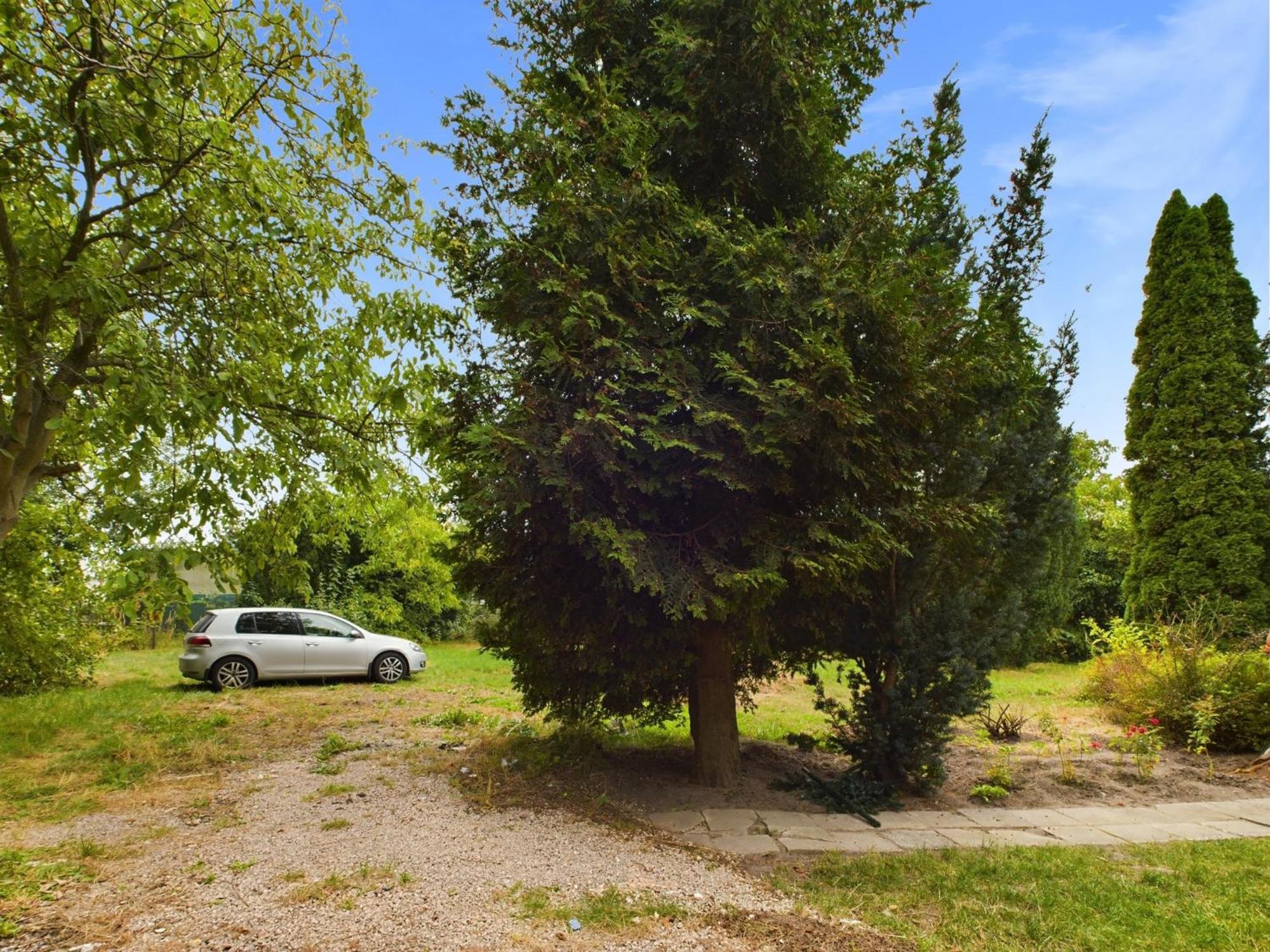 With Parking And Garden Near Chopin Airport By Renters *