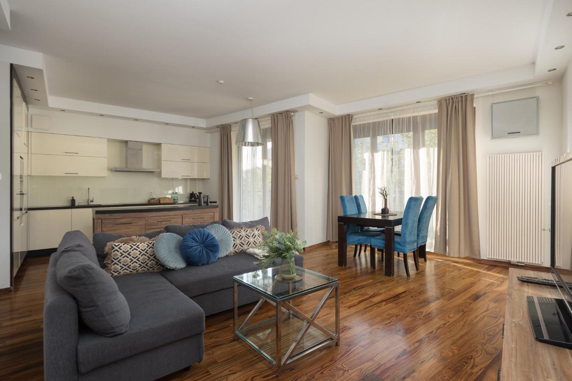 Royal Wilanow 2-bedroom Apartment Warsaw