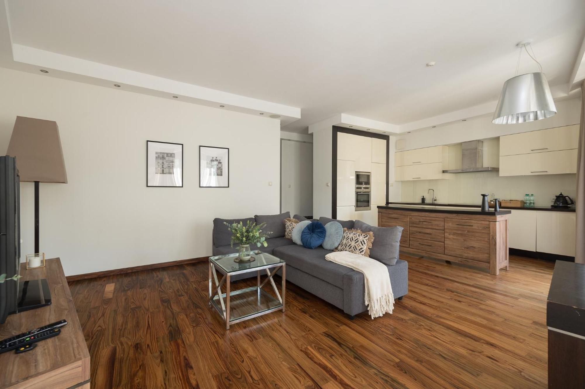Royal Wilanow 2-bedroom *