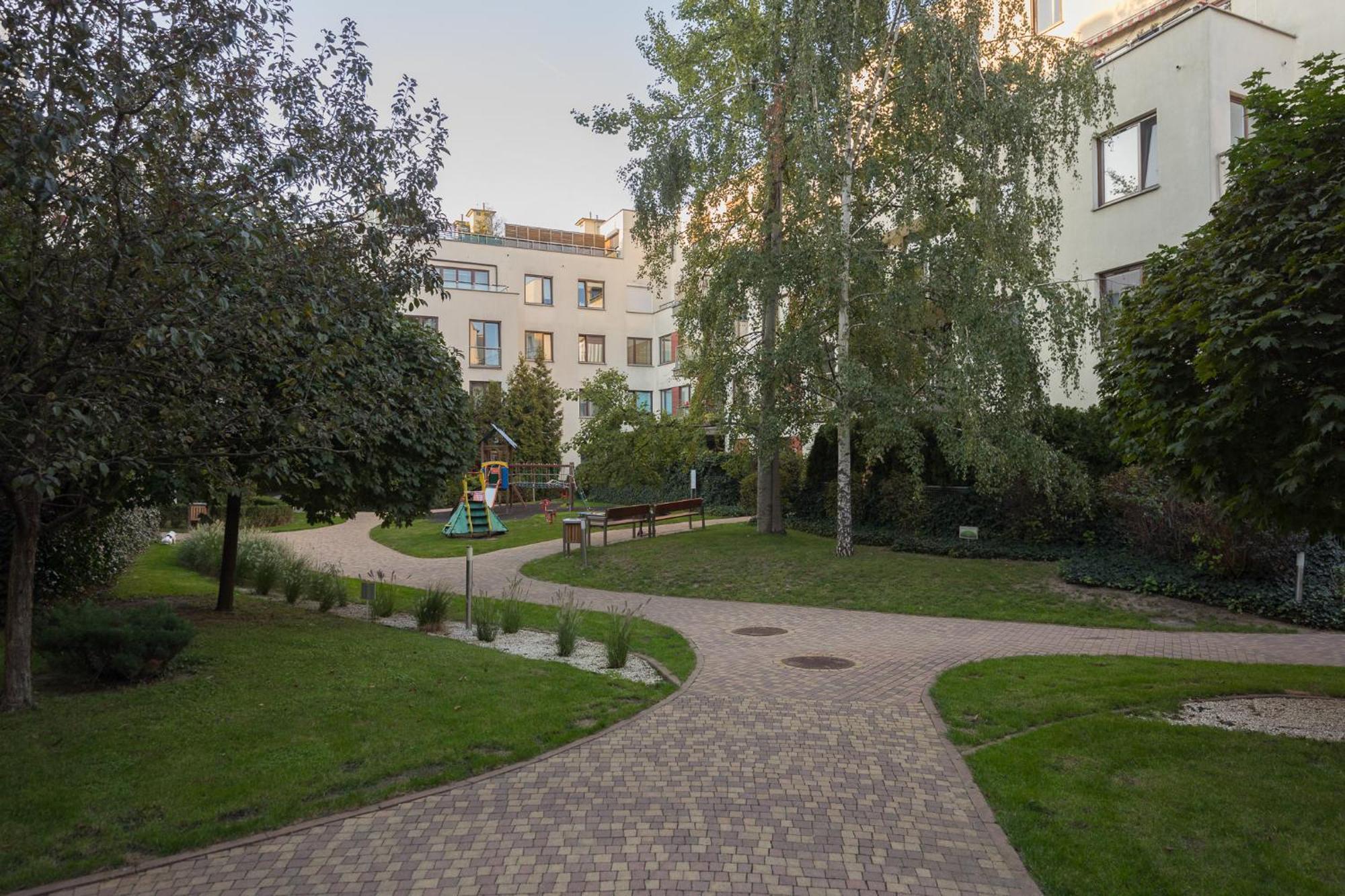 Royal Wilanow 2-bedroom * Warsaw