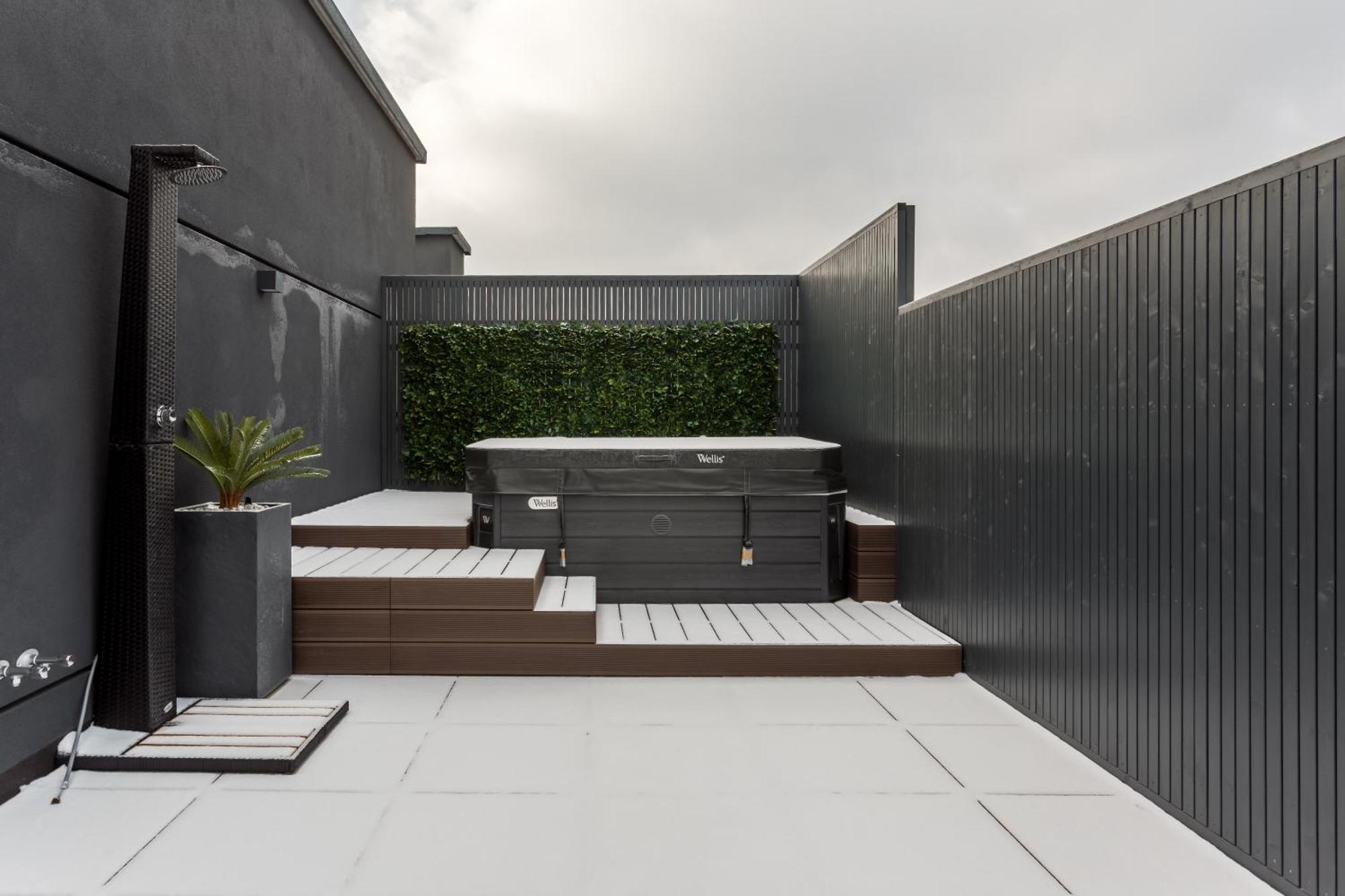 Modern & Luxurious With Private Jacuzzi * Warsaw