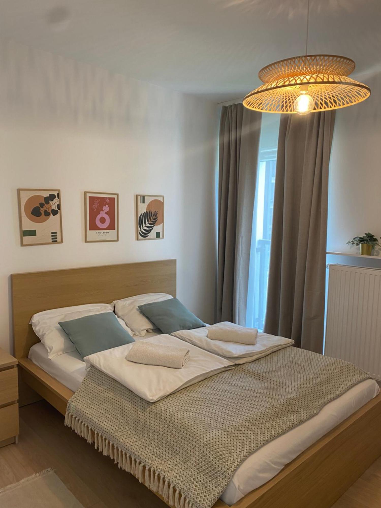 Metro Szwedzka Orange Apartment Warsaw