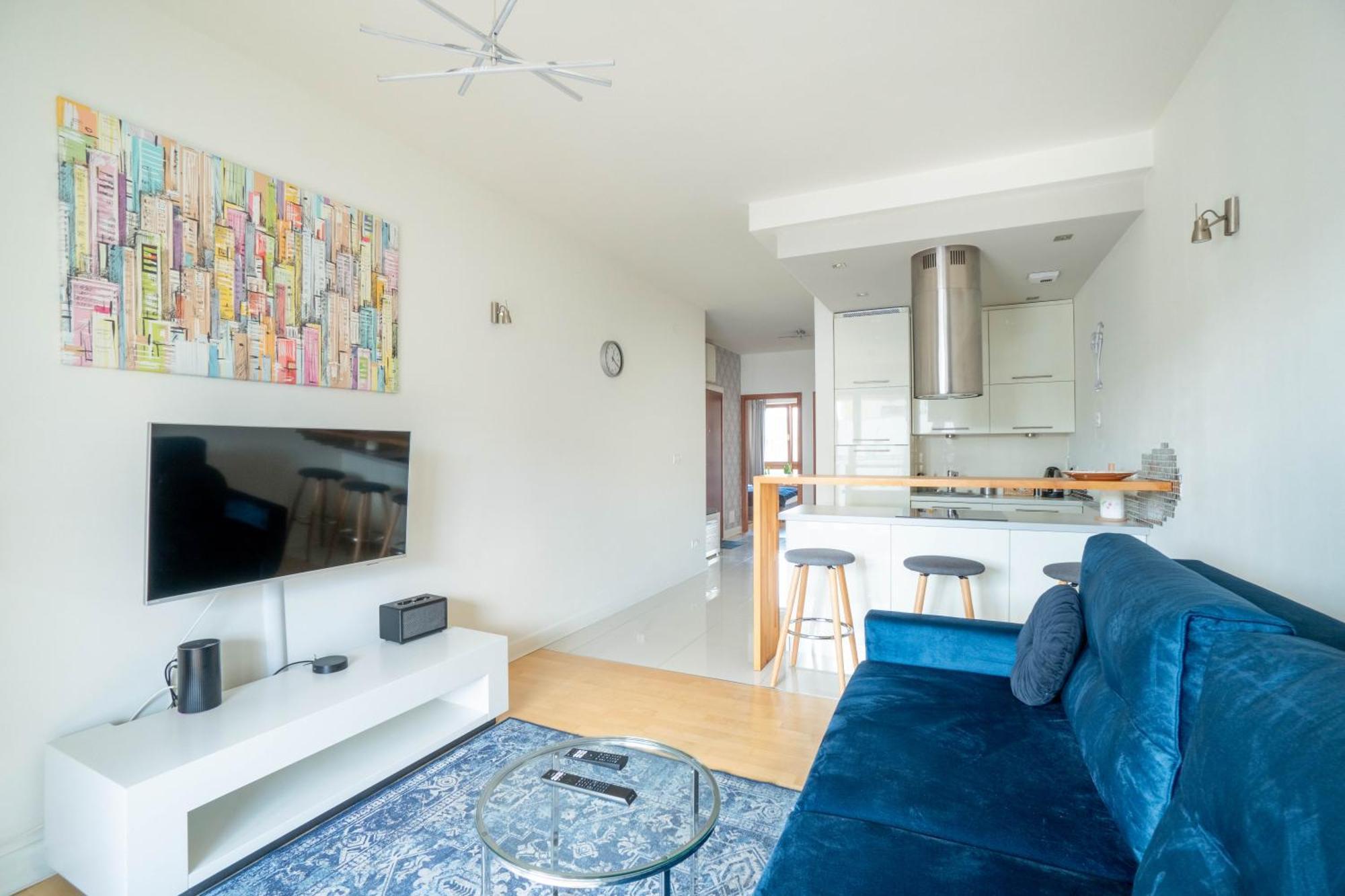 2-bedroom Modern Wola By Ecru Wwa32 *