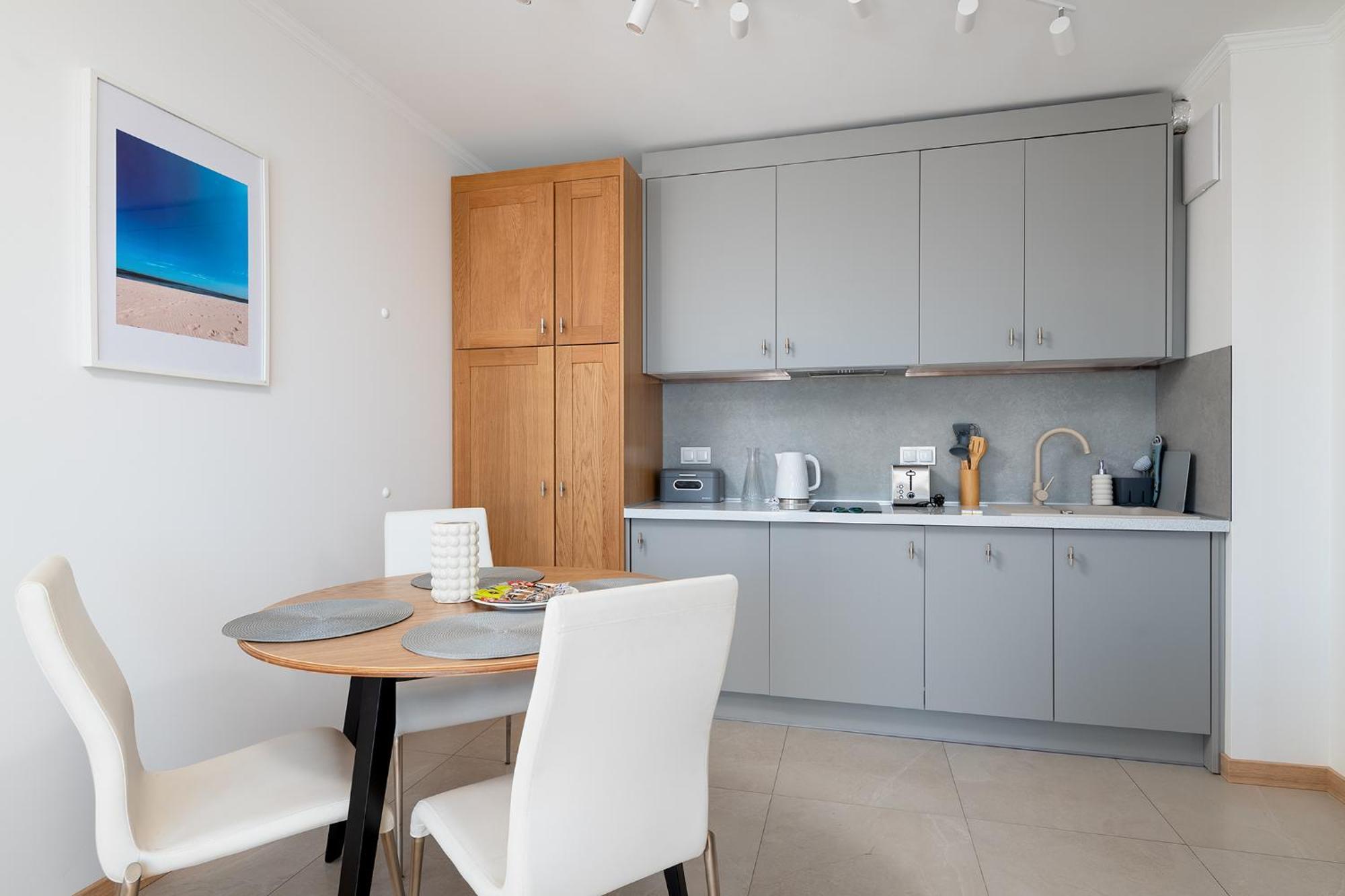 Rentplanet - Pileckiego Căn hộ Warsaw